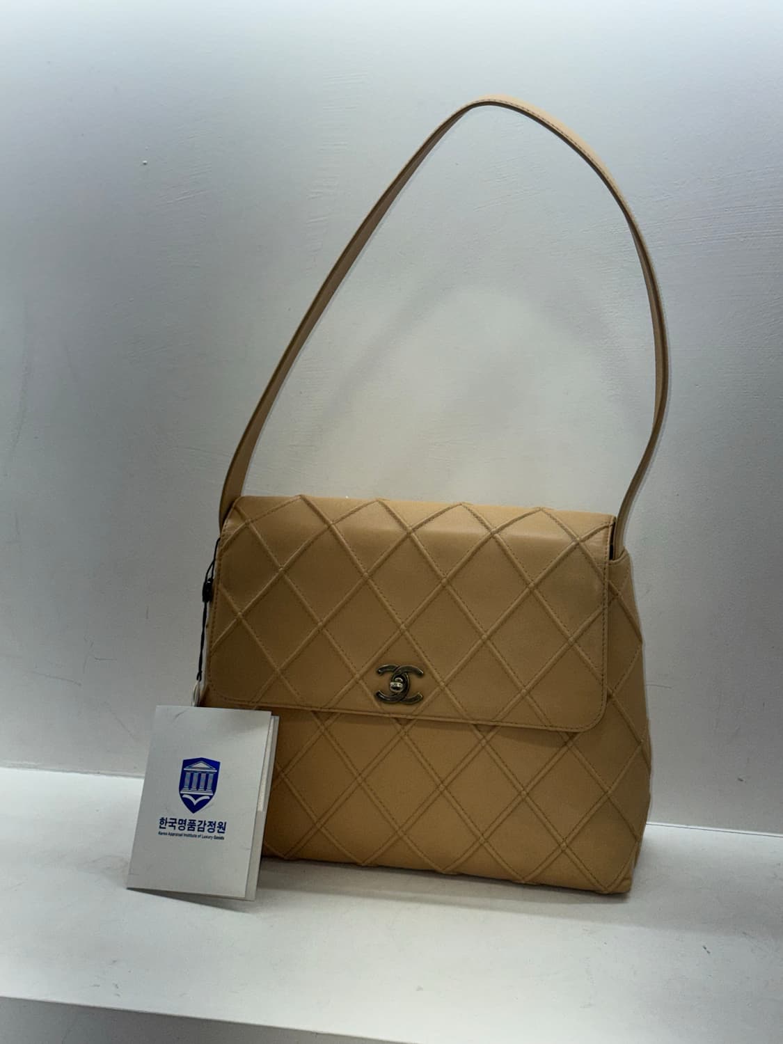 샤넬 퀼팅 백 (한국명품감정서) 상품이미지3