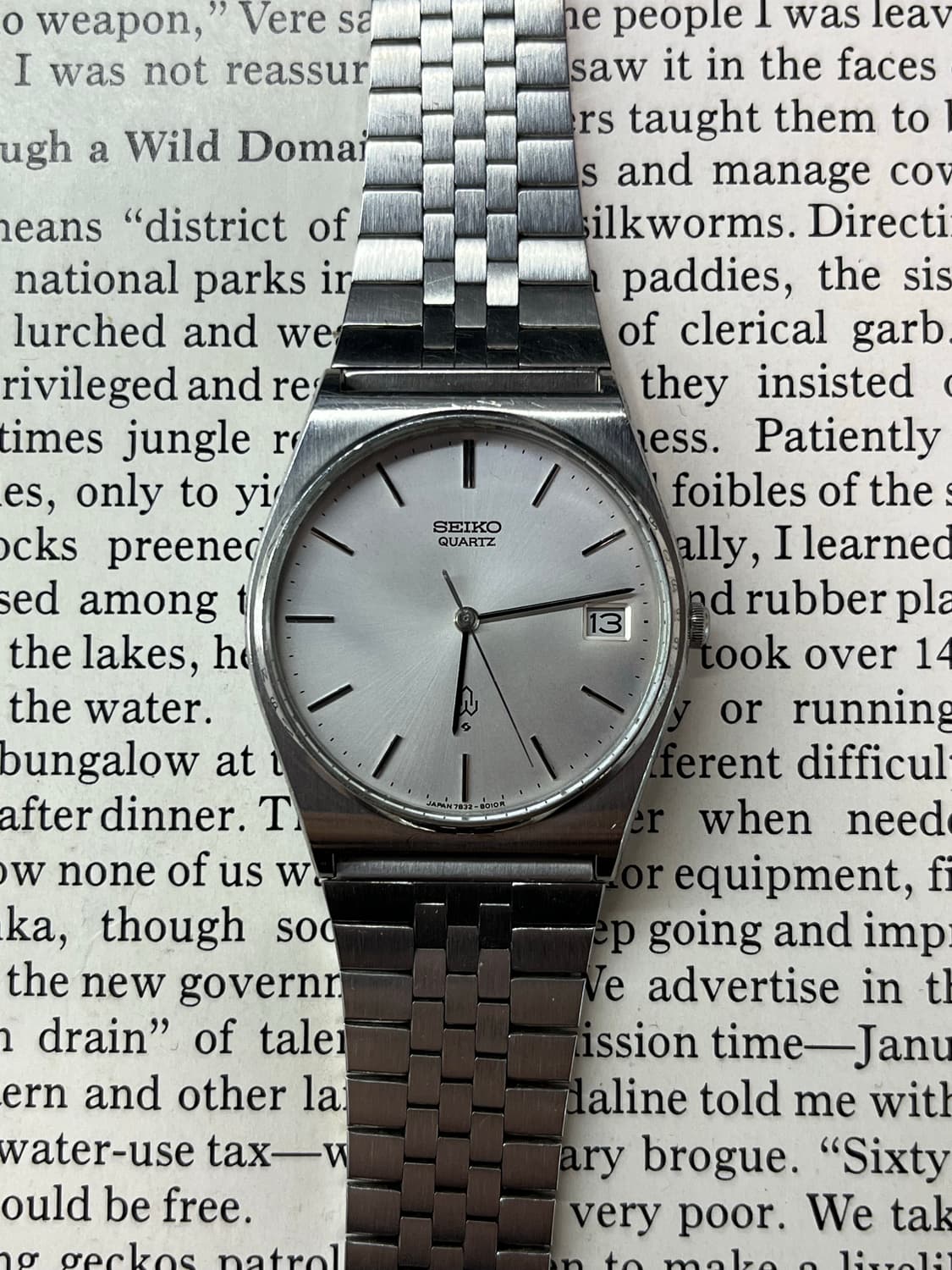 빈티지 세이코 엠블럼 쿼츠 드레스 워치 상품이미지1