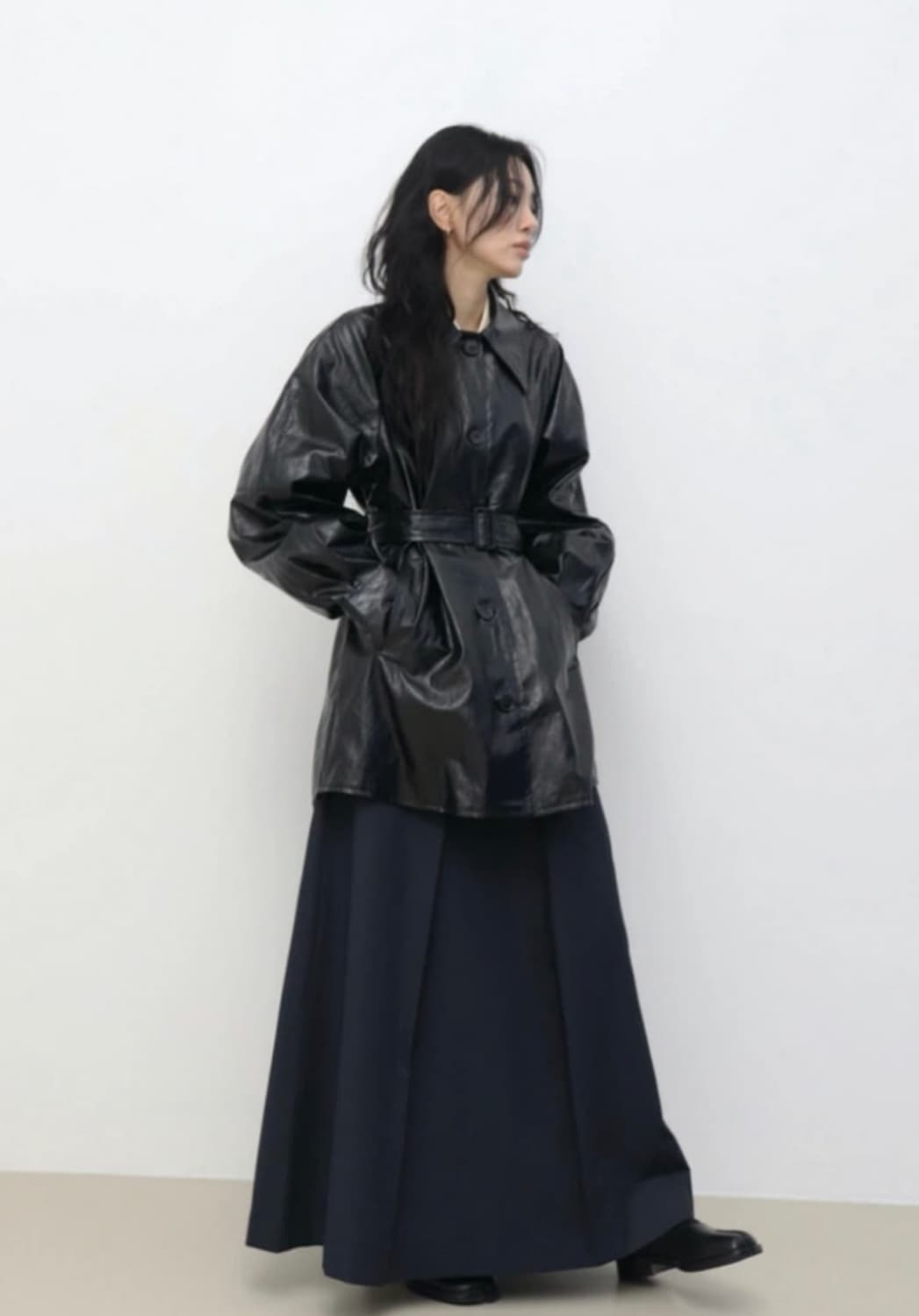 트리밍버드 레더 하프 트렌치 블랙 상품이미지1