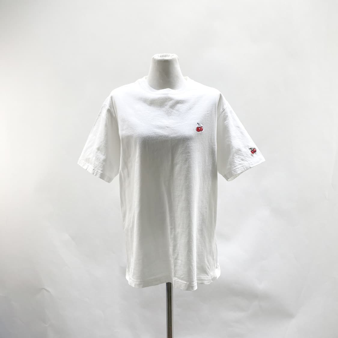 키르시 여성반팔티셔츠 화이트 FREE 상품이미지1