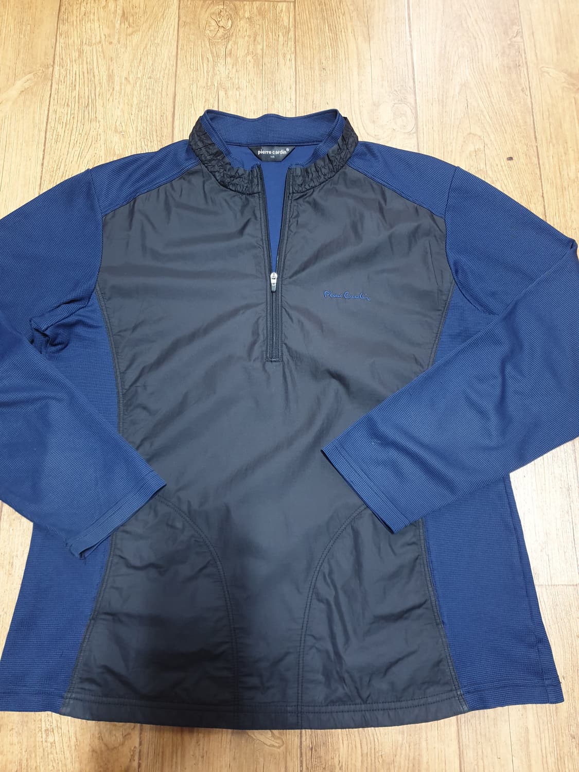 1016 피에르가르뎅 반집업 100 사이즈입니다 상품이미지2