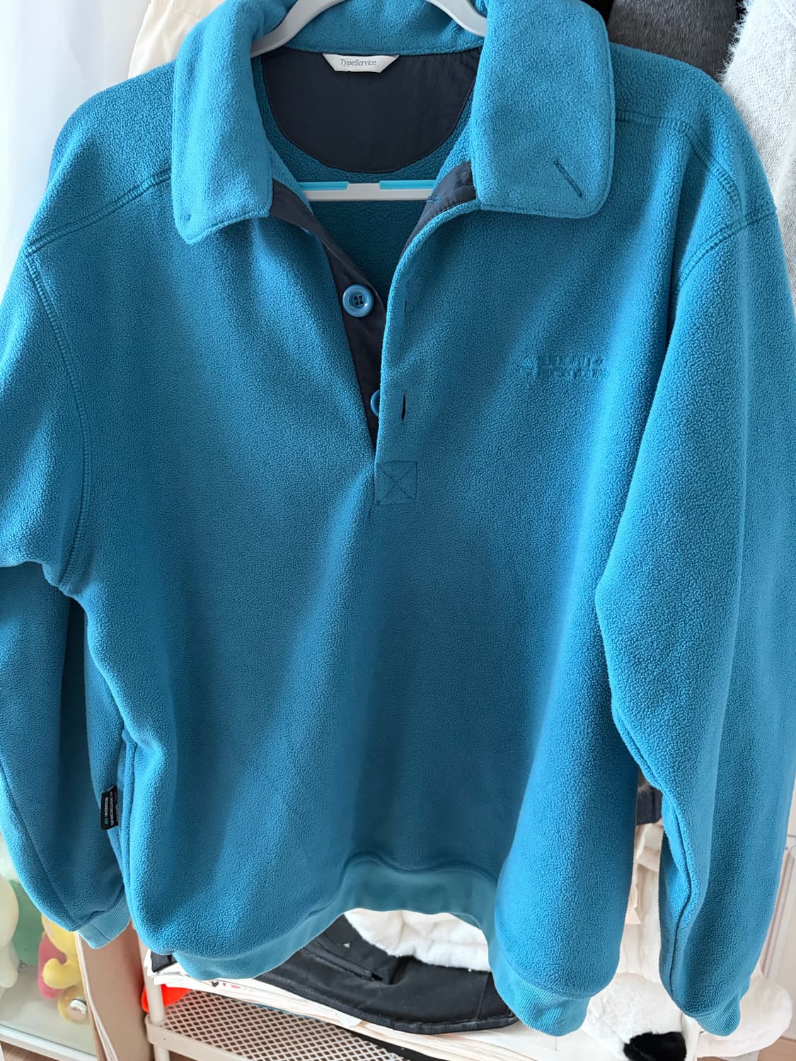 타입서비스 버튼 플리스 탑 블루 상품이미지5