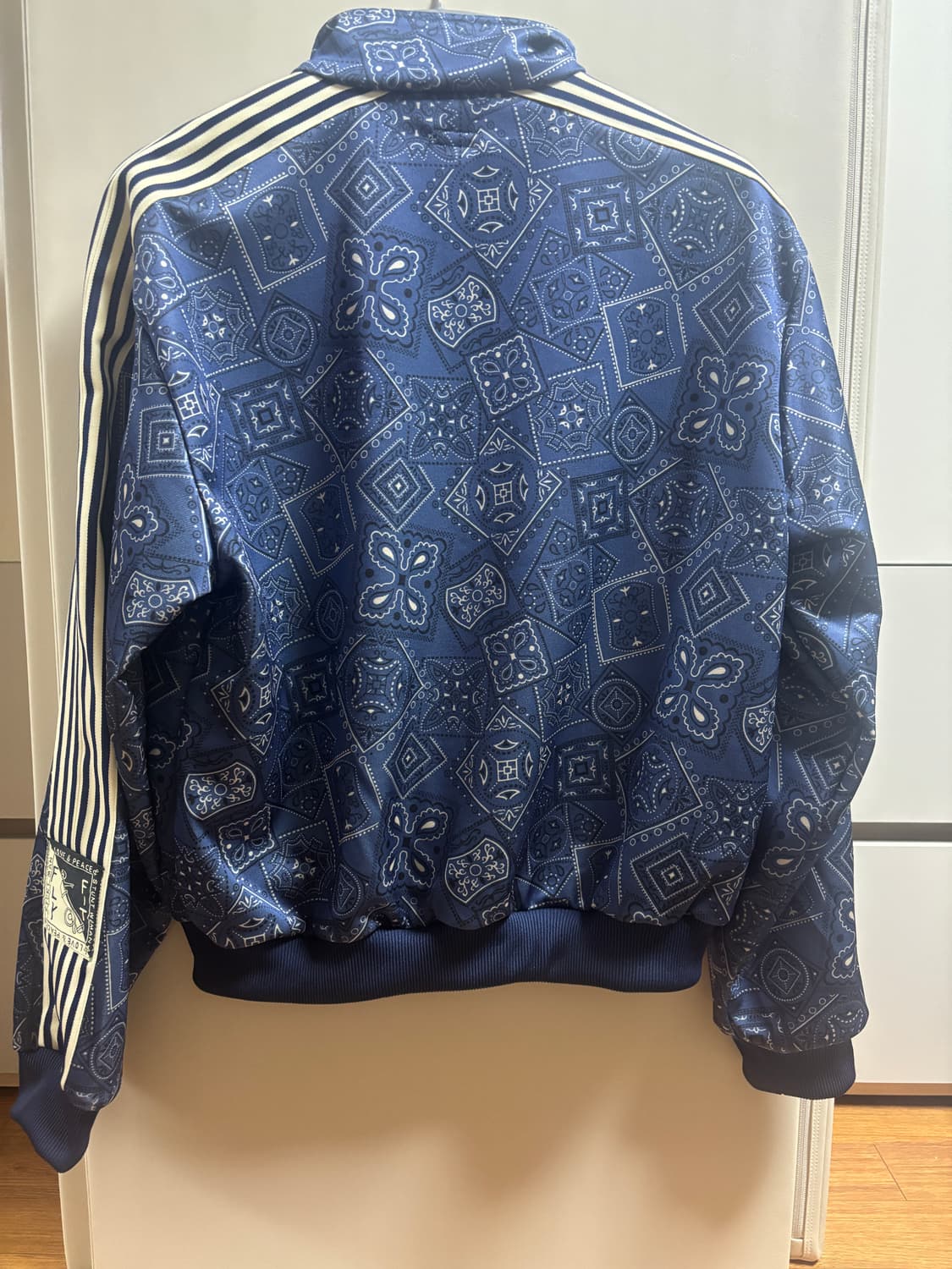 캐피탈 스무스 저지 쿠키 반다나 프린트 트랙 자켓 네이비 상품이미지5