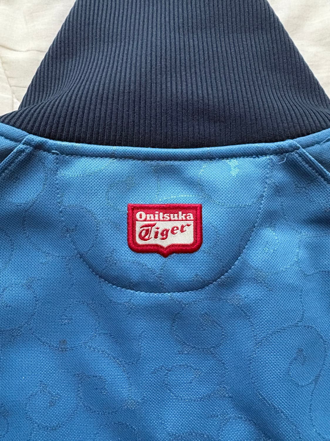 오니츠카타이거 져지 상품이미지4