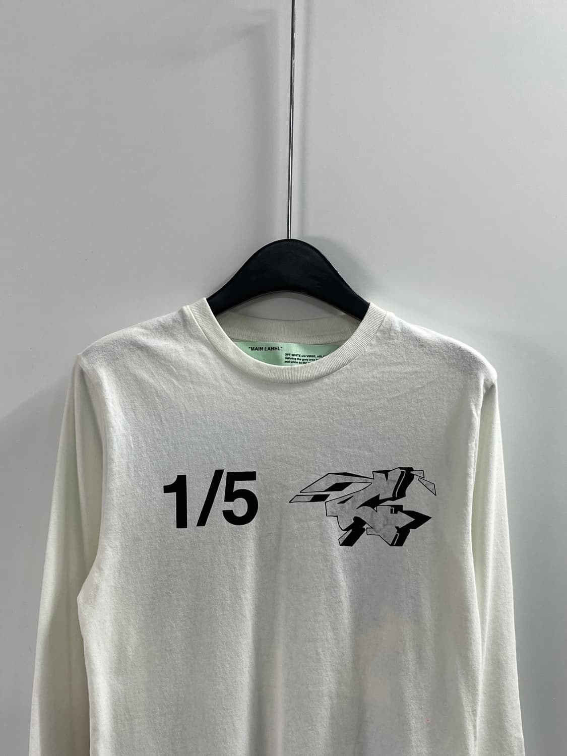 (새상품) 오프화이트 X 돈디 화이트 그래피티 긴팔티 (on.817) 상품이미지4
