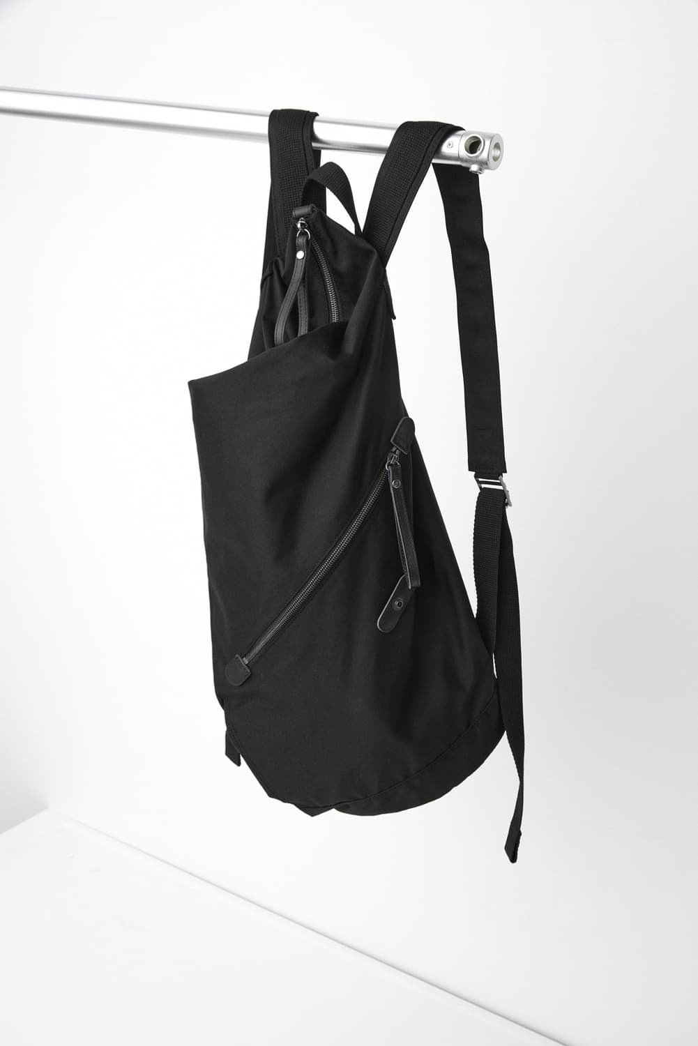 해칭룸 더플 백팩 블랙 상품이미지3