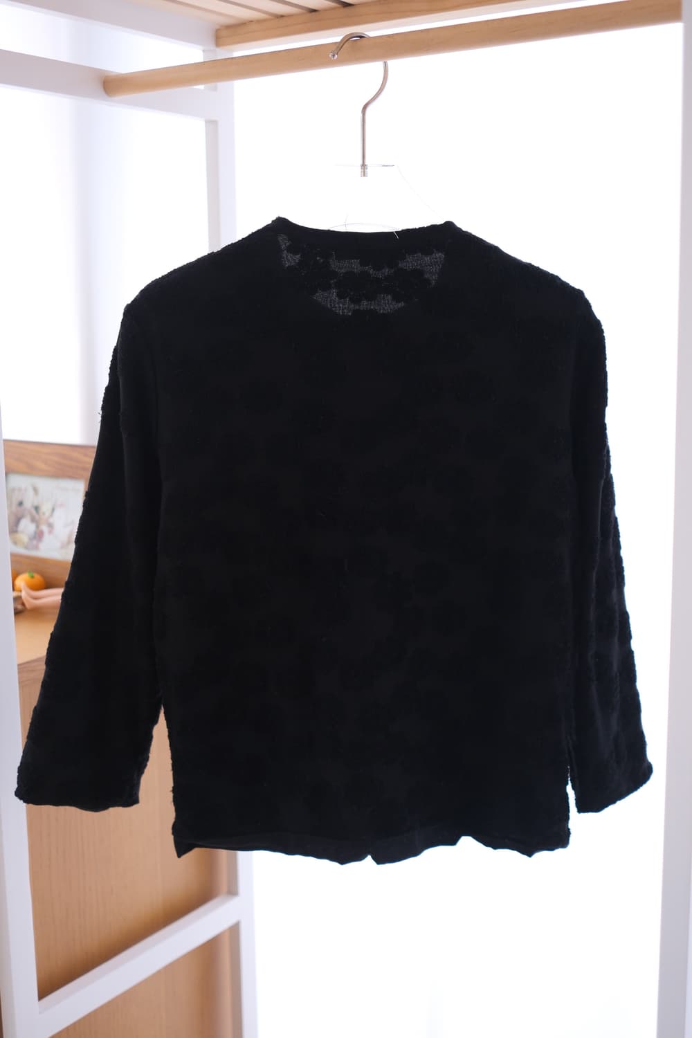 Flower embossed ribbon top 상품이미지9