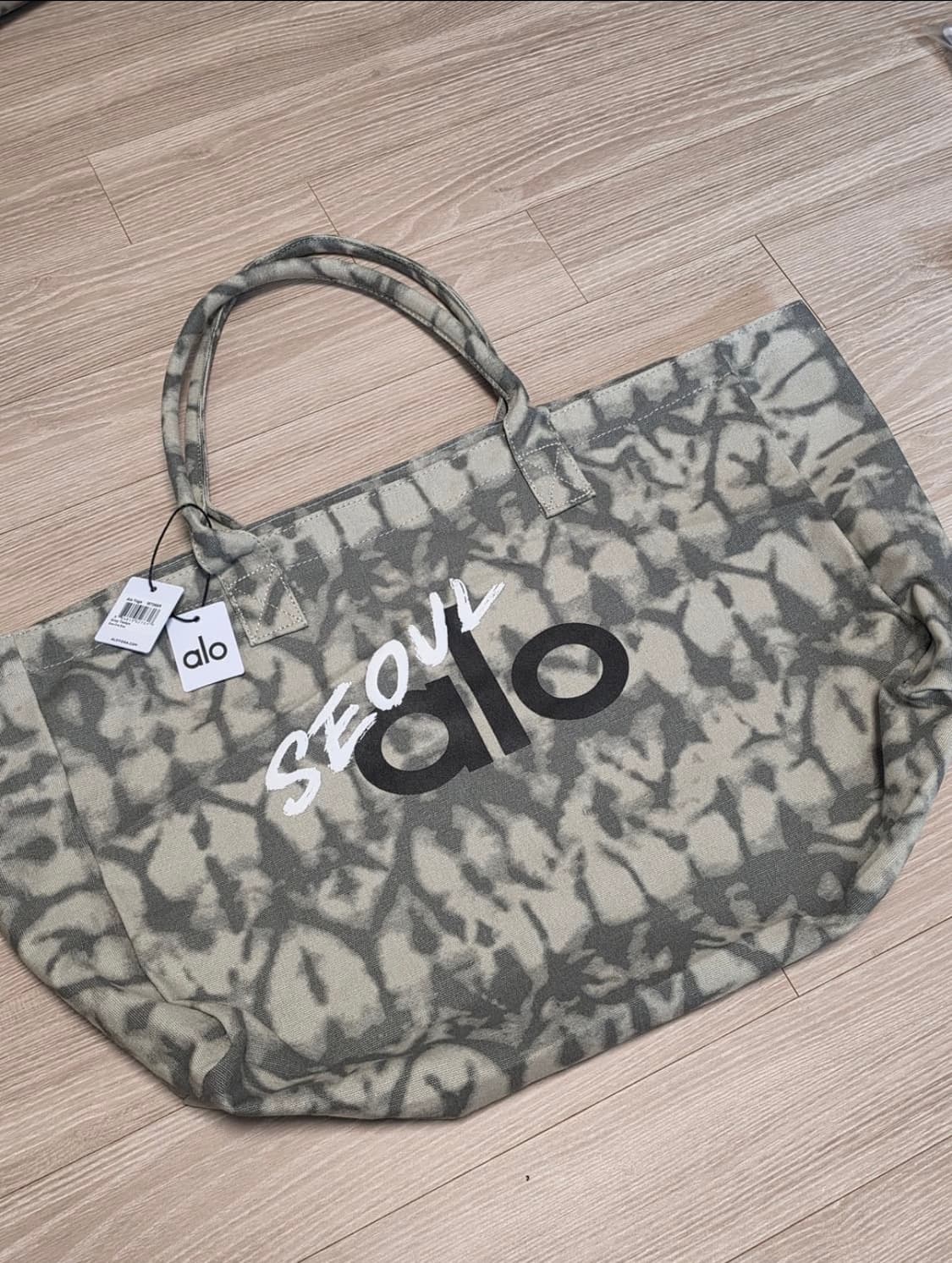 Alo 쇼퍼백 서울에디션 상품이미지3