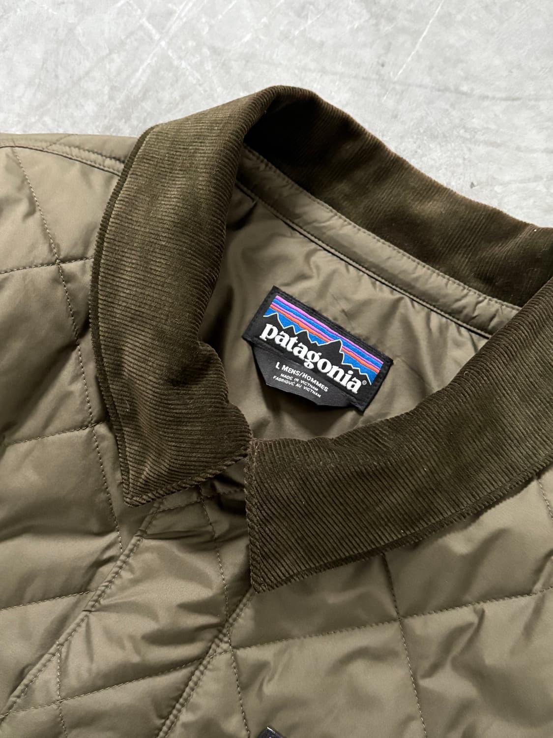 Patagonia 파타고니아 올리브 코듀로이 퀄팅 자켓 상품이미지6