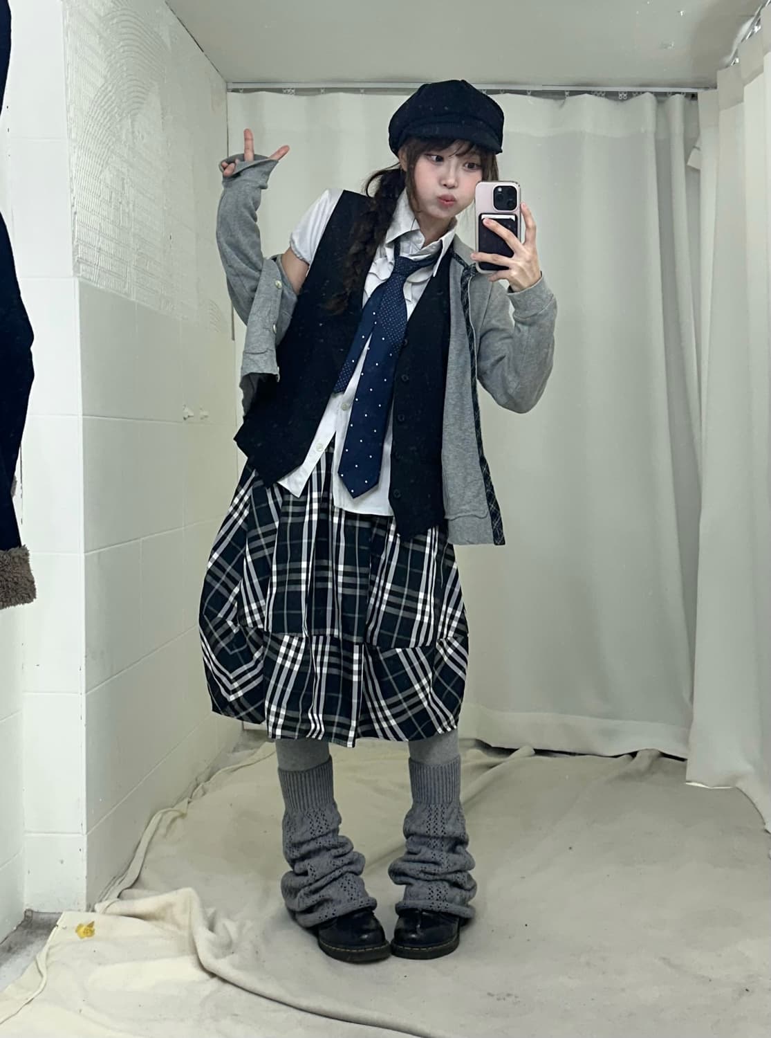 네이비 니혼진 프레피 무스탕 코트 코디세트 상품이미지3