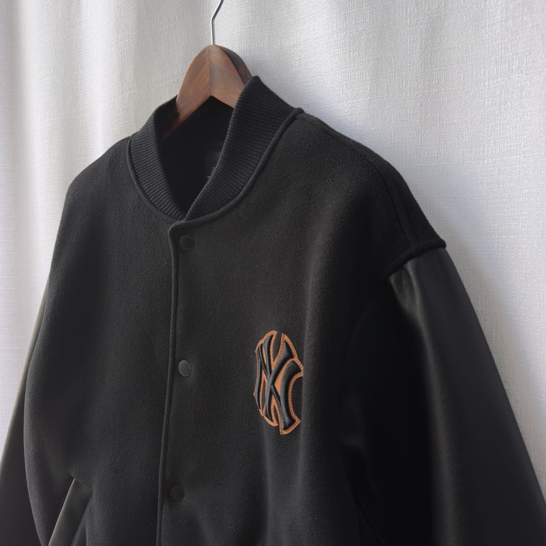 MLB 뉴욕 양키스 플리스 레더 야구 점퍼 블랙 95(M) 상품이미지8