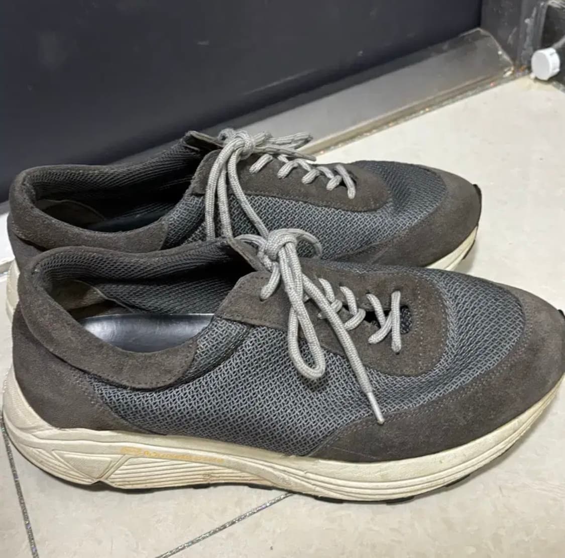 아워레가시 모노러너 275 브라운 차콜 상품이미지1