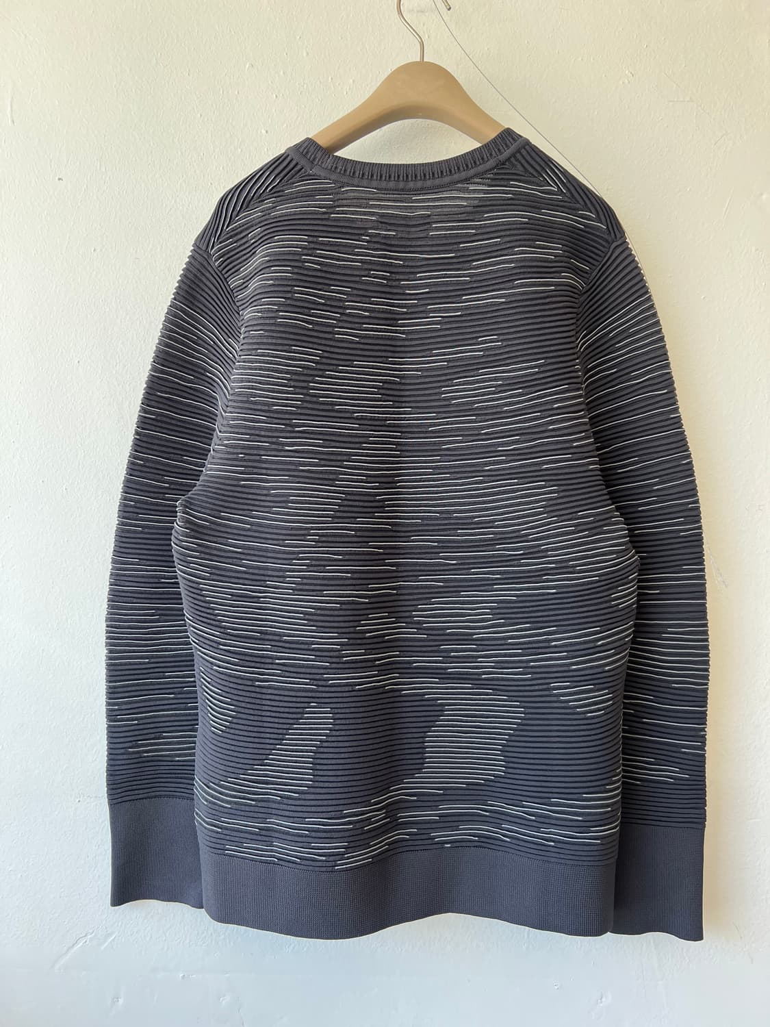 언더아머 남성 블랙 인텔리니트 기능성 긴팔티셔츠 상품이미지3