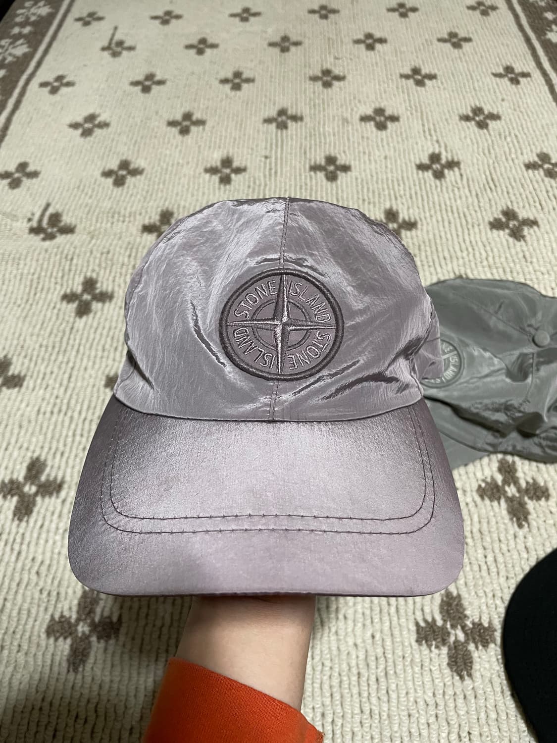 스톤아일랜드 나일론 메탈 볼캡 로즈쿼츠 상품이미지1