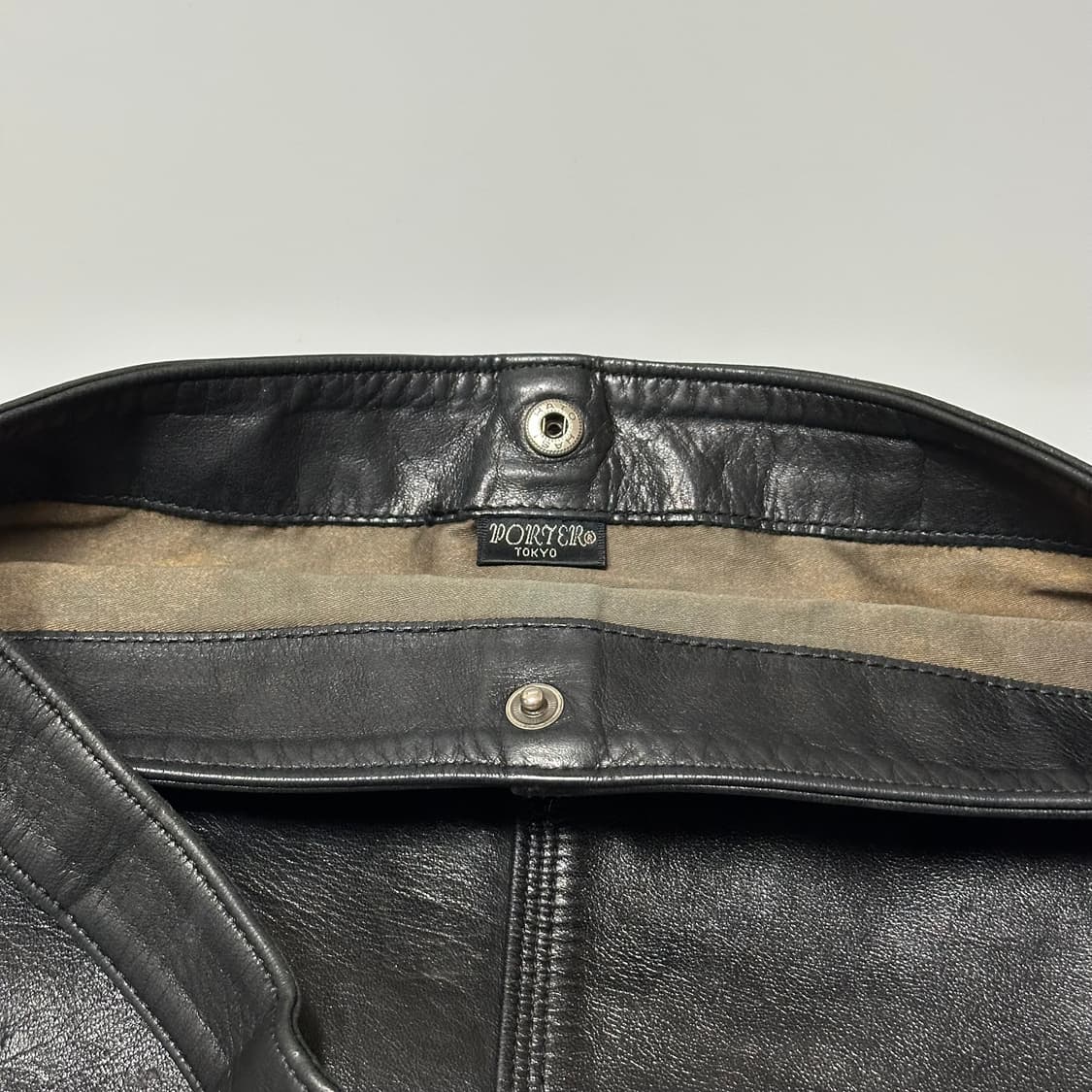 요시다포터(Porter) 프랭크 레더 숄더백 (블랙) 상품이미지7