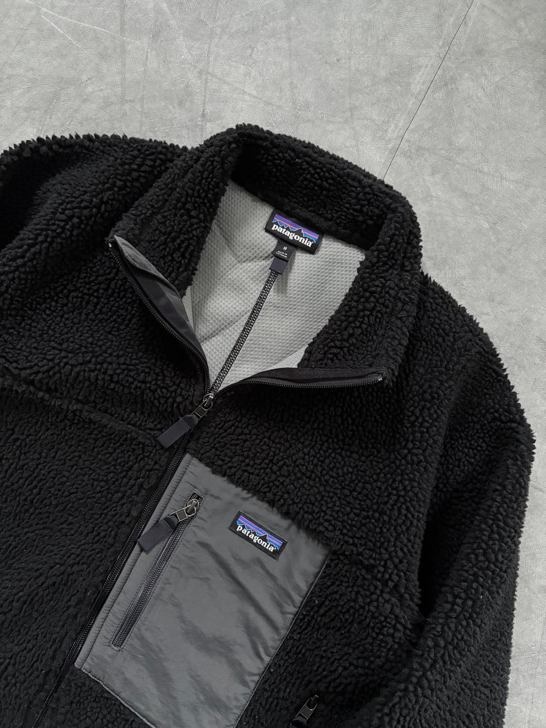 Patagonia 파타고니아 레트로 X 블랙 플리스 자켓 상품이미지2