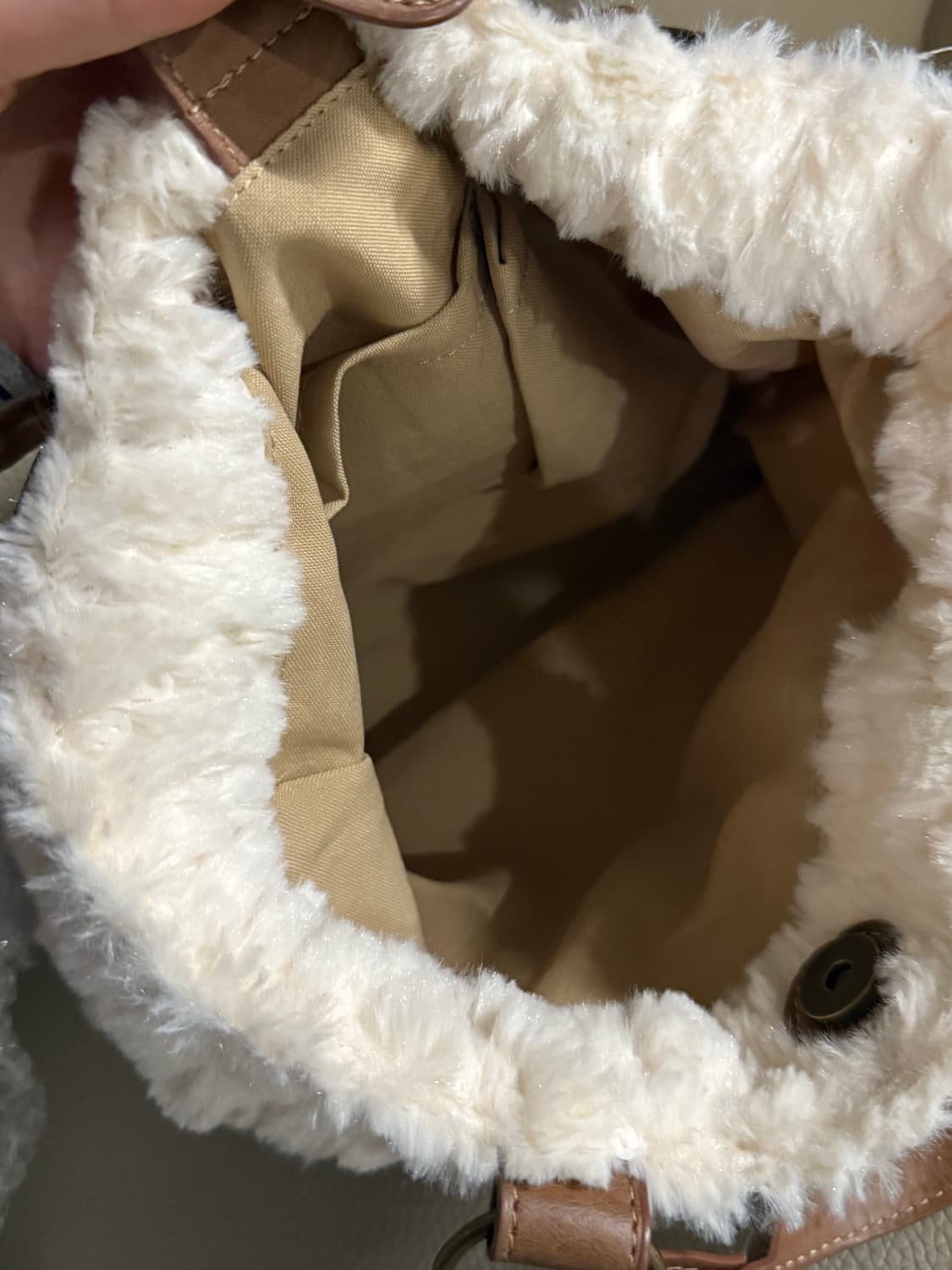 fuzzy fur ribbon point tote bag 상품이미지5