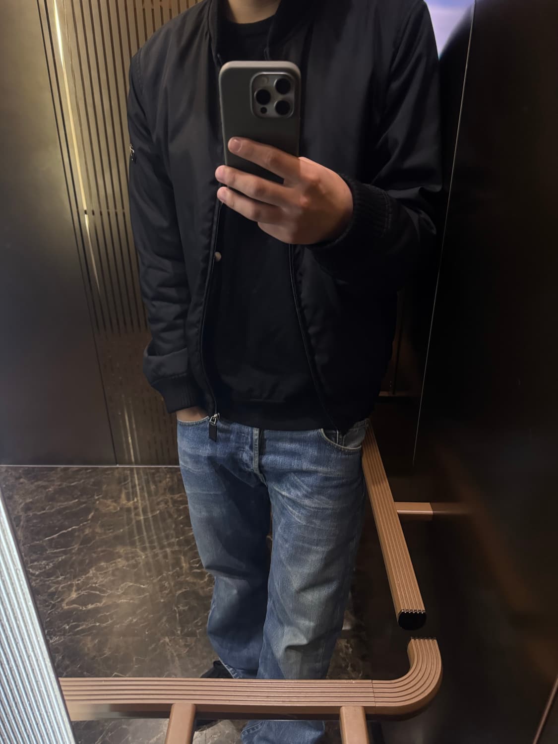 프라다 나일론 봄버 자켓 상품이미지3