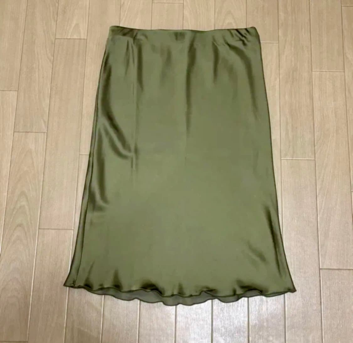 (단돈5000원) H&M 실크 슬립 스커트 (카키/올리브 컬러) 상품이미지2