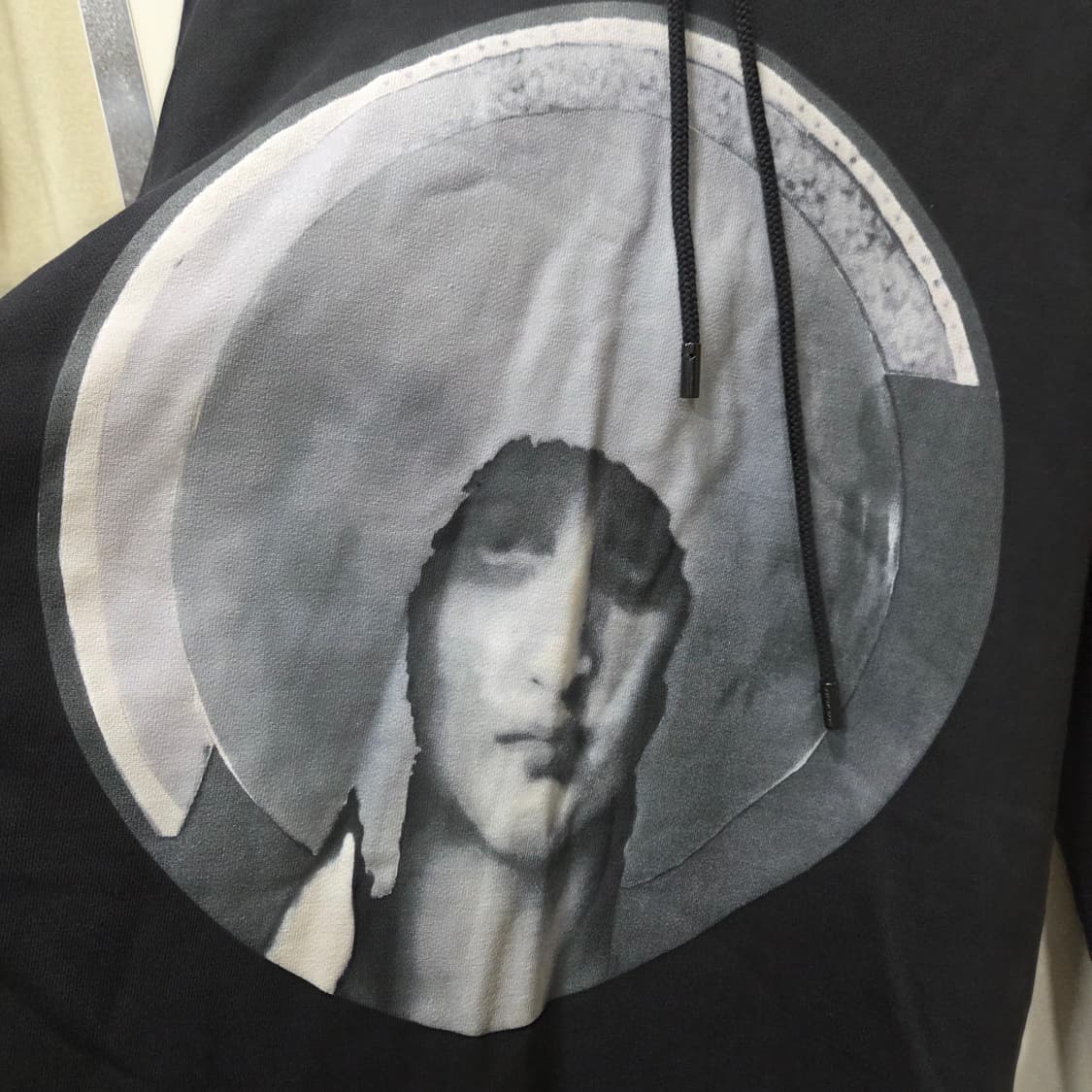 지방시 마돈나 후드티 상품이미지8