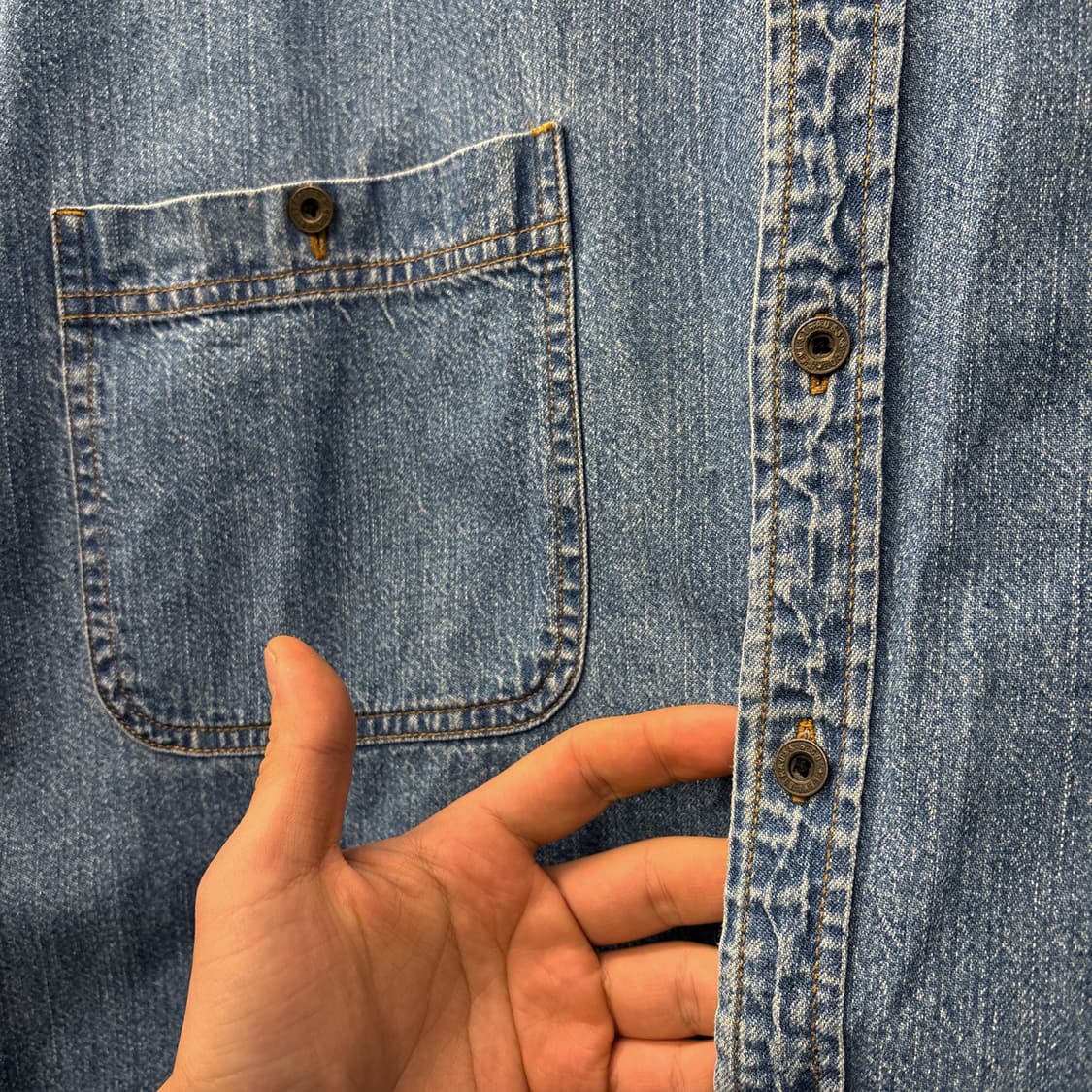 90s 리바이스 워크클로젯 브론즈버튼 투포켓 워싱 데님셔츠N323 상품이미지5