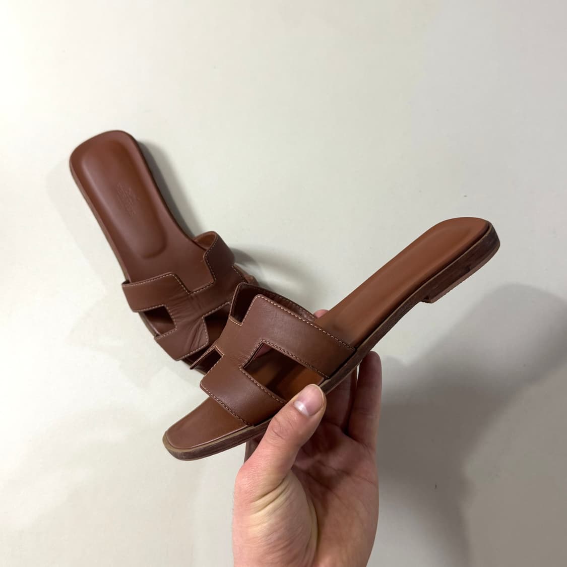 [37/당일출고]에르메스 오란 슬리퍼 상품이미지5