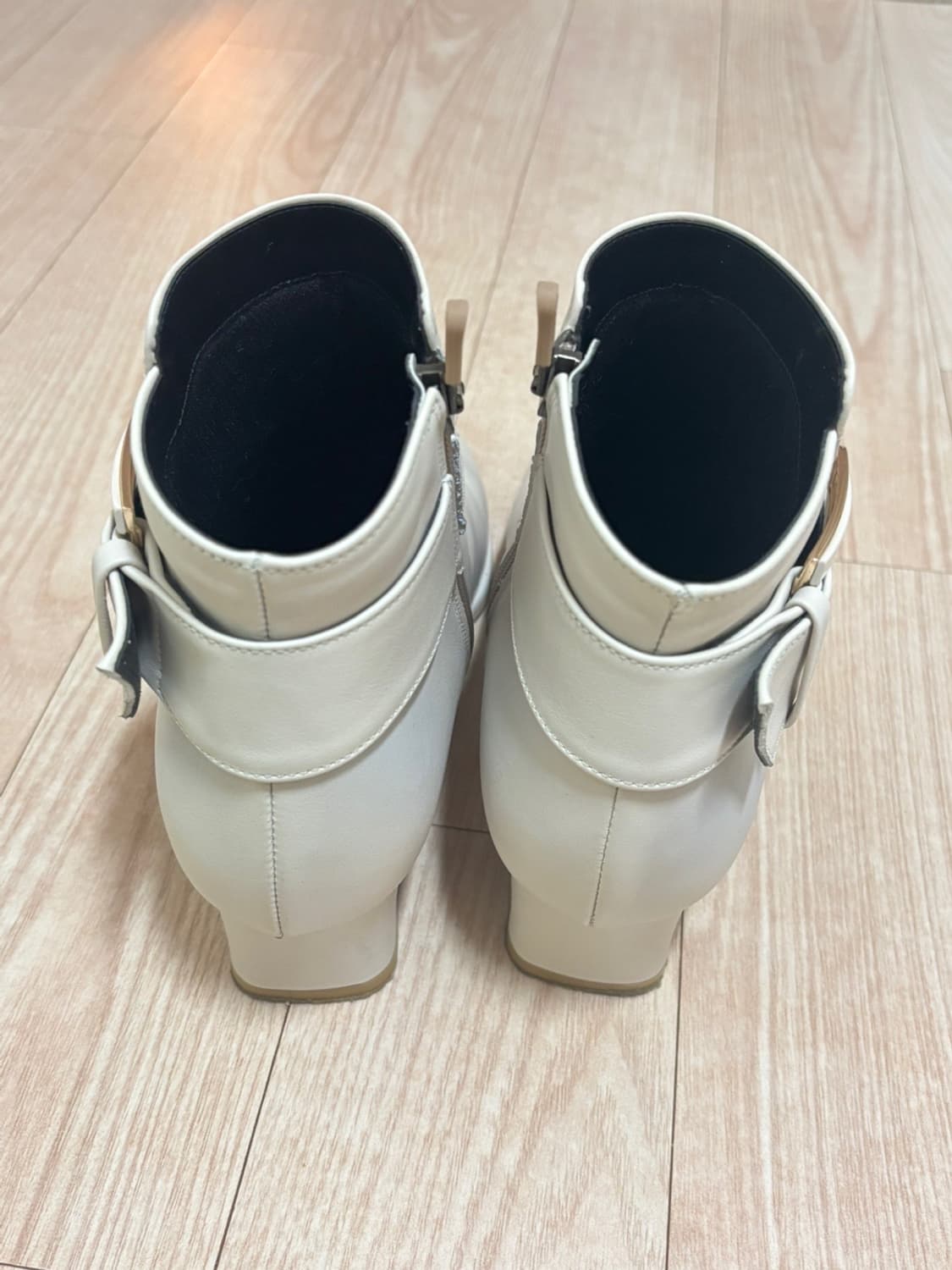 [미소페] 아이보리 앵클부츠 (240/4cm) 상품이미지4