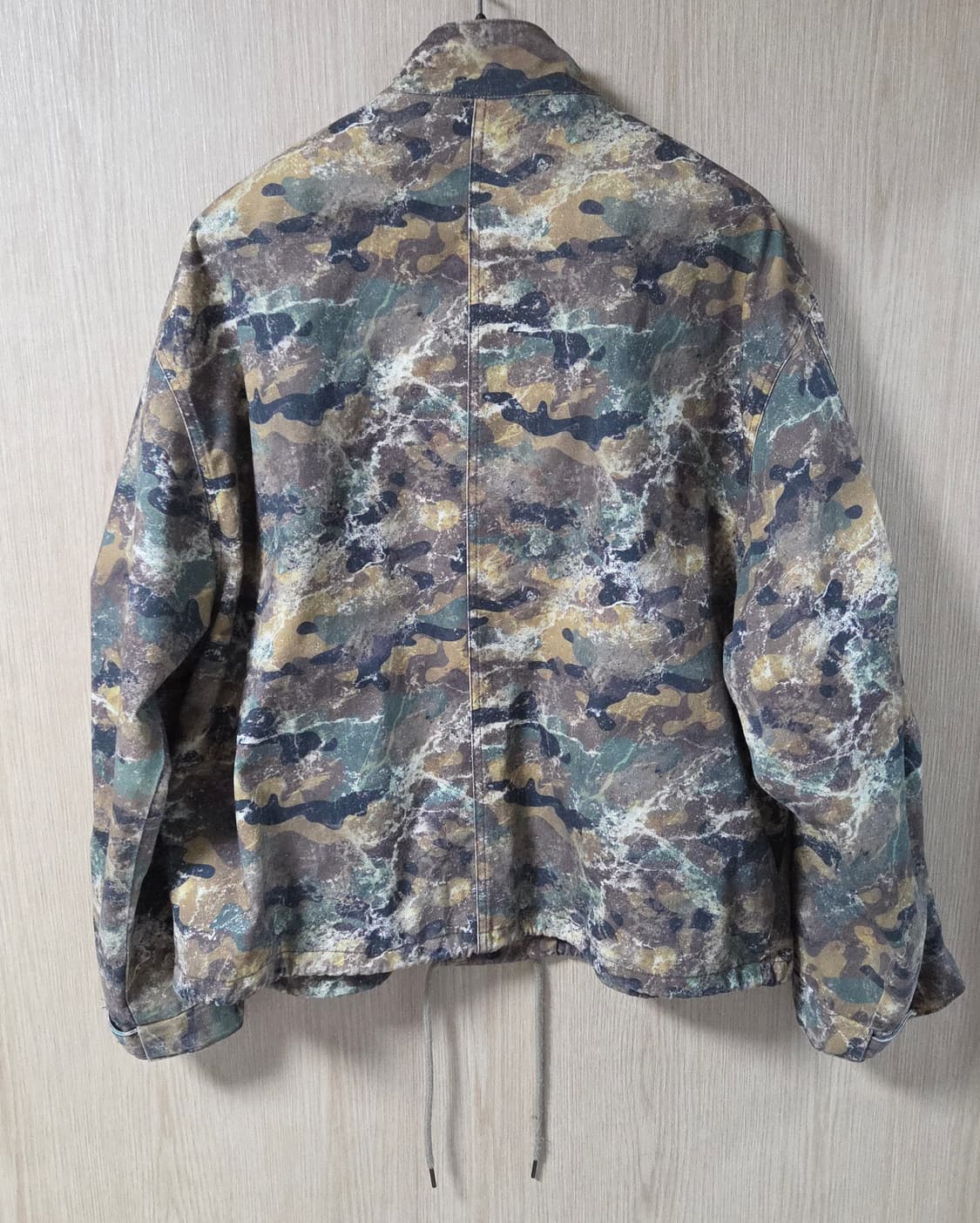 (착샷) 아더피츠 숏 카멜 야상 모즈 코트 상품이미지5