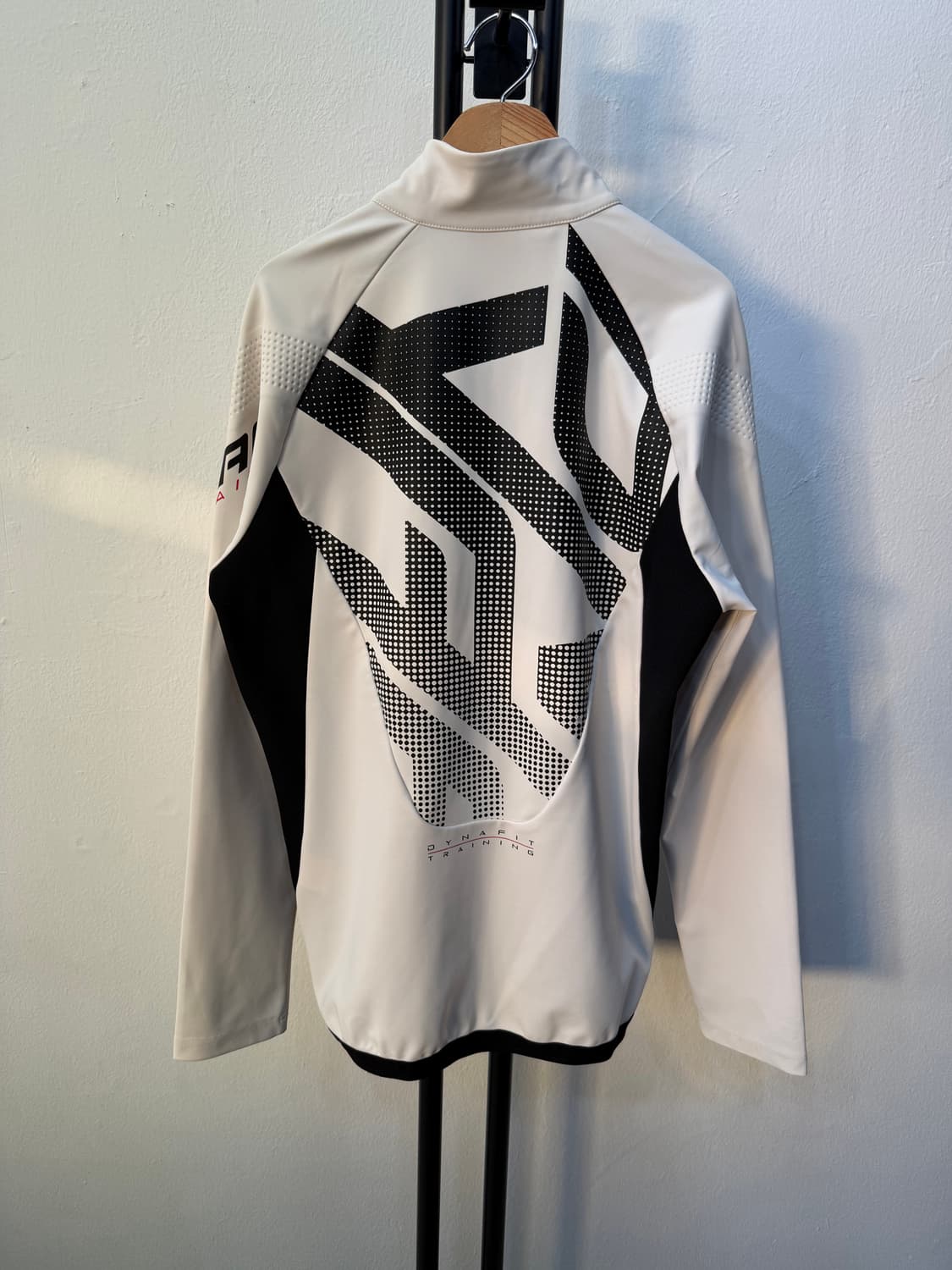 정품) 다이나핏 남성 집업 100 상품이미지5