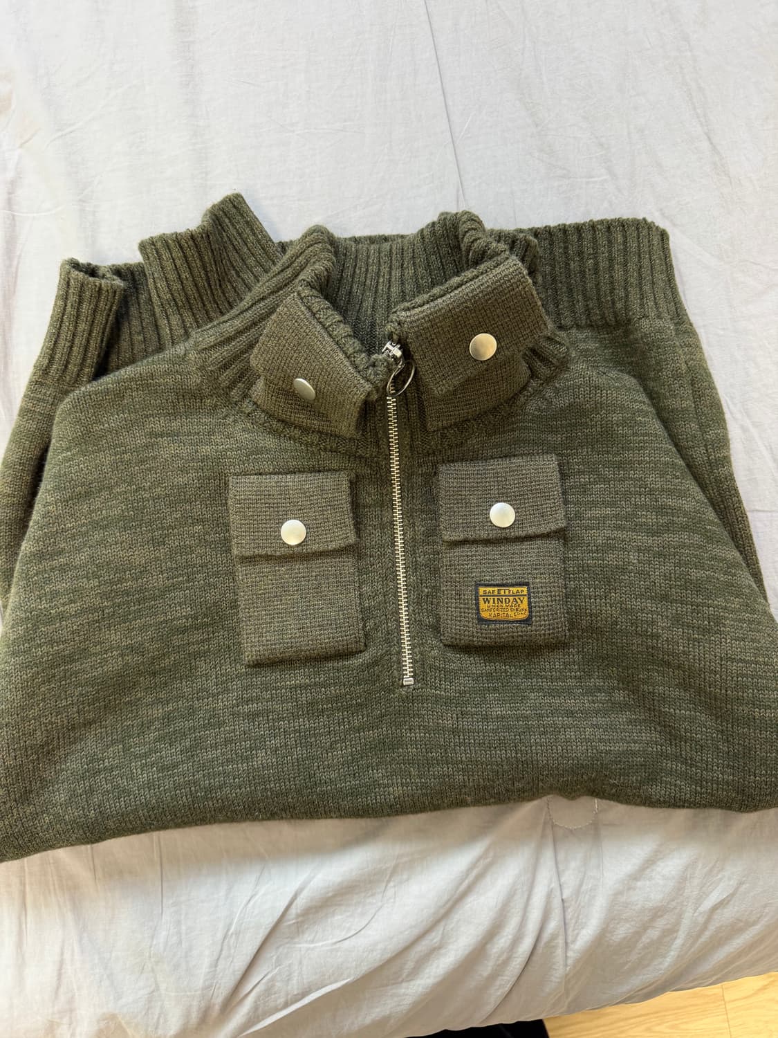 캐피탈 하프집업 니트 카키 1사이즈 상품이미지3