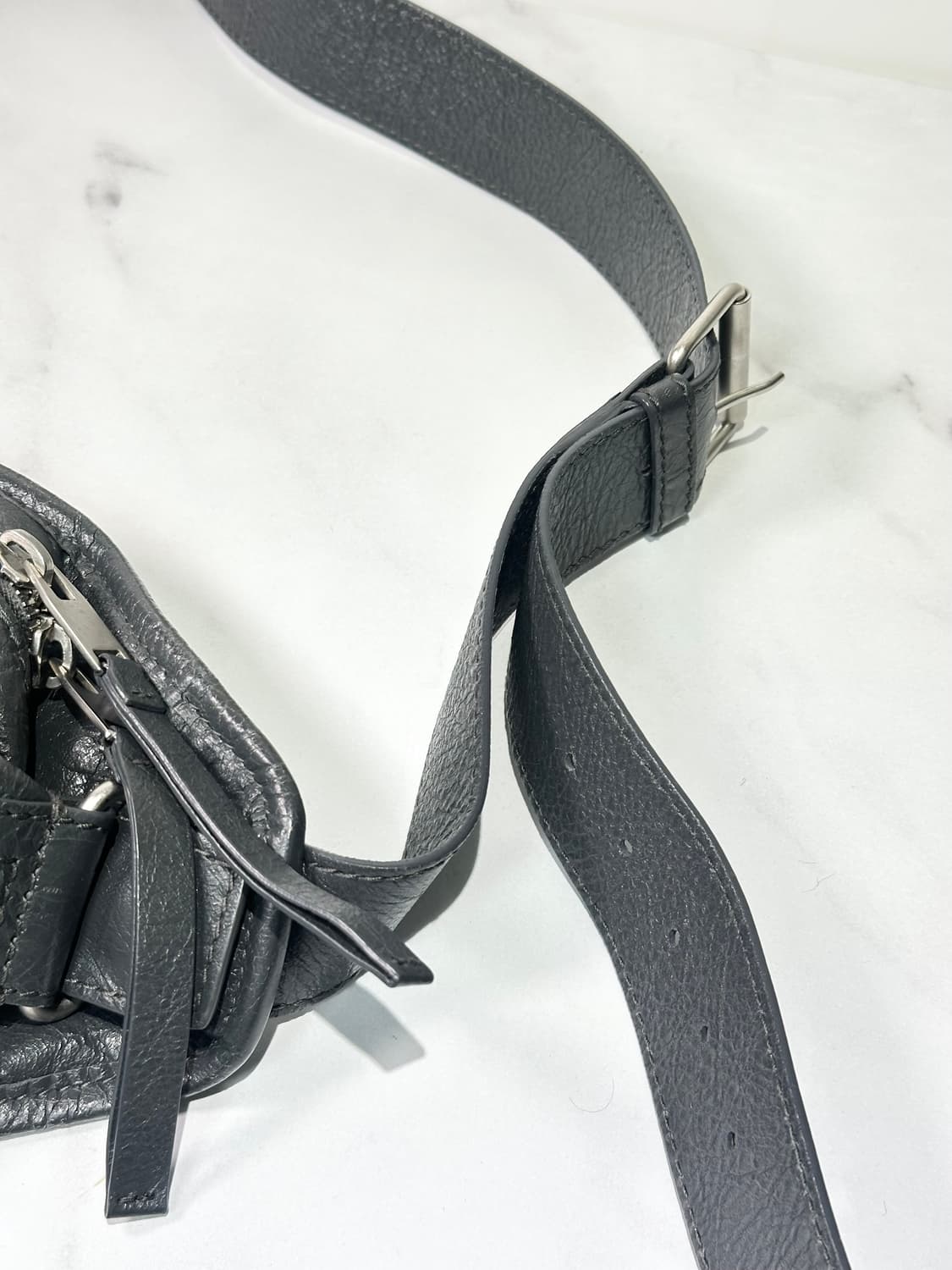 [A+ 정품] 발렌시아가 모터 슬링 크로스백 상품이미지4