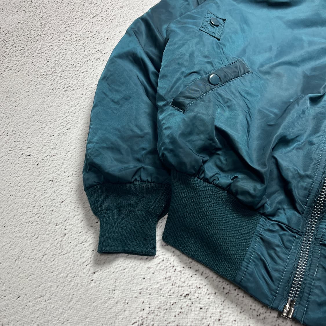 Alpha Industries B-15 Flight Jacket 상품이미지5