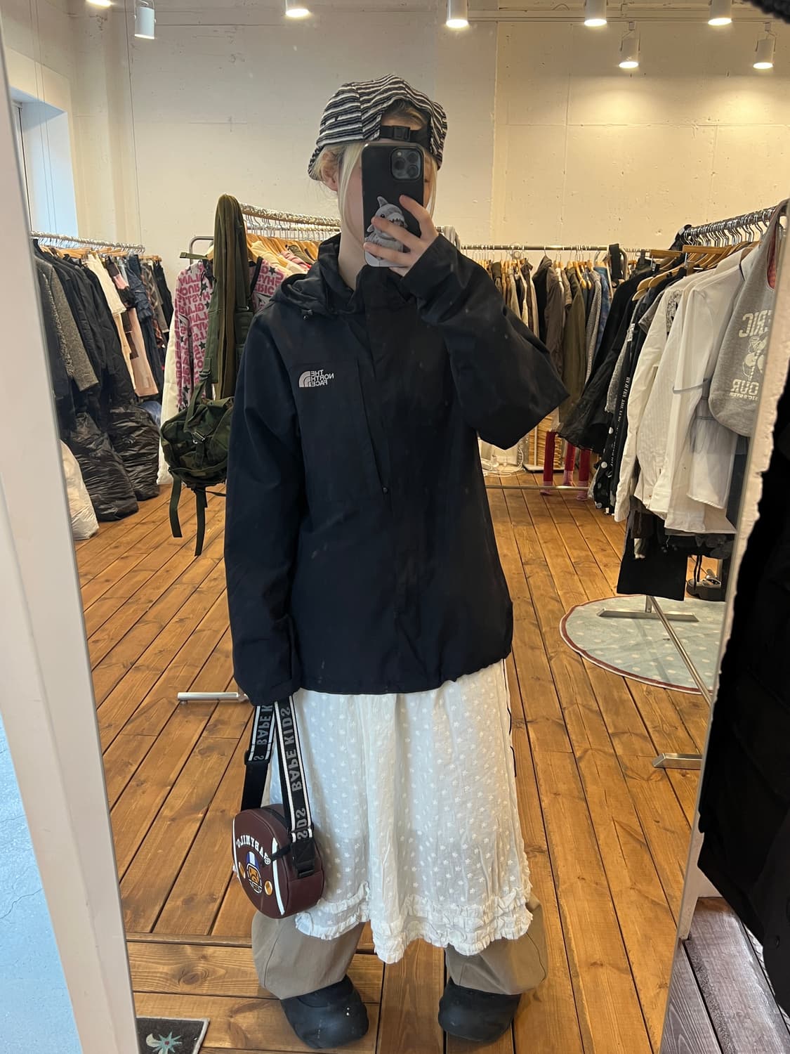 노스페이스 블랙 베이직 후드 바람막이  상품이미지5