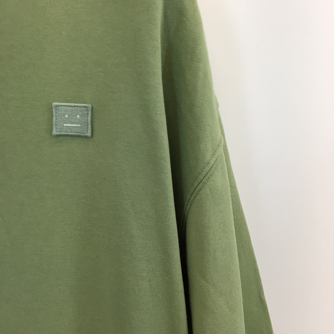 아크네 스튜디오 포바 그린 스웻셔츠 M 상품이미지2