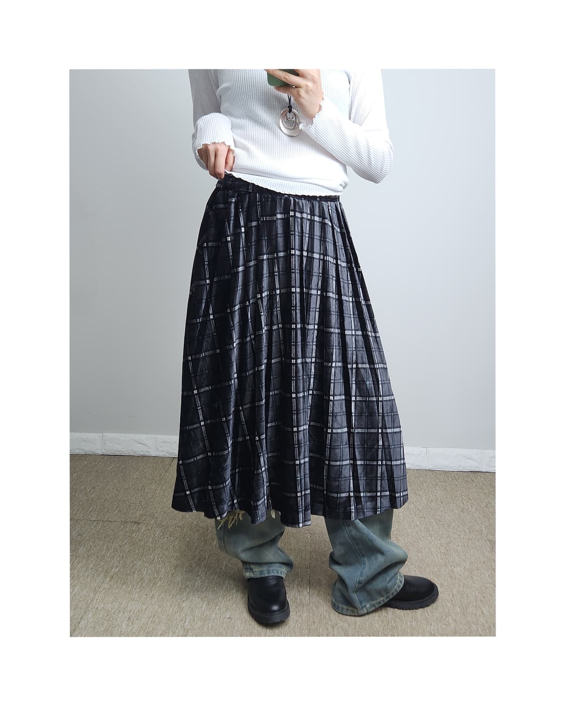 벨벳 체크 롱 스커트 상품이미지1