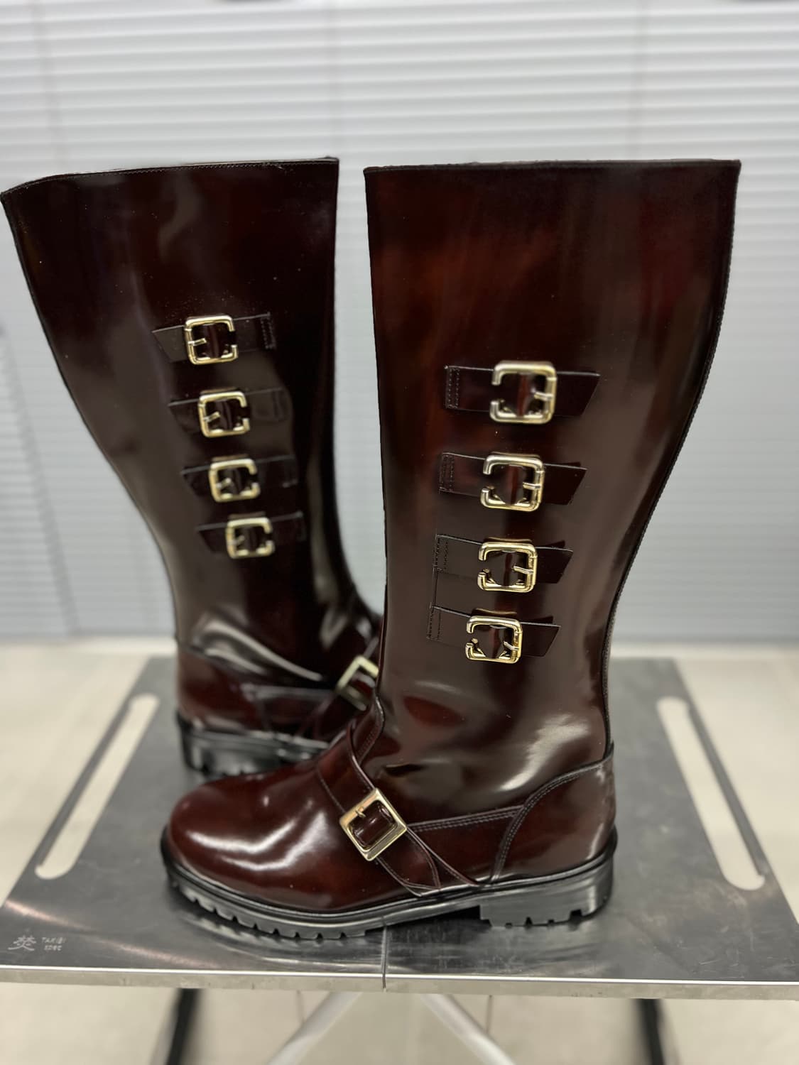 자주와인 골드버클 롱부츠 265 상품이미지1