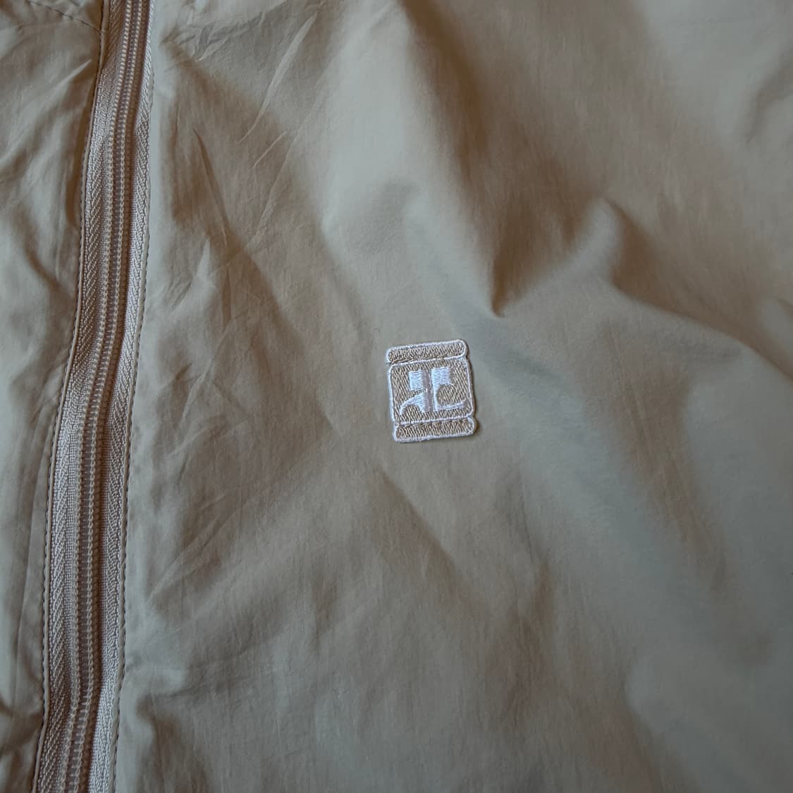 꾸레쥬 베이지 폴리 자켓 상품이미지4