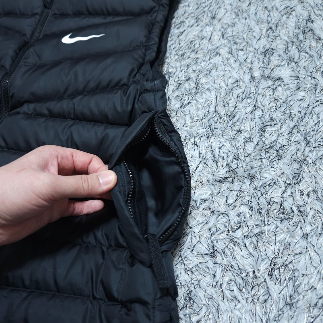 나이키) S 여자 스우시 윈드러너 패딩조끼 / 왕눈이샵 상품이미지4