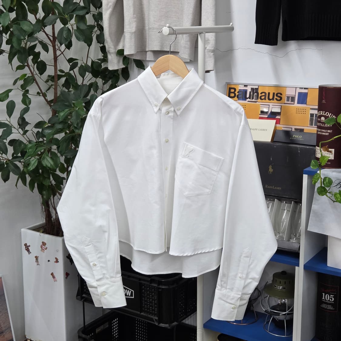 아미 2024 우먼 버튼다운 크롭 셔츠 XS 상품이미지1