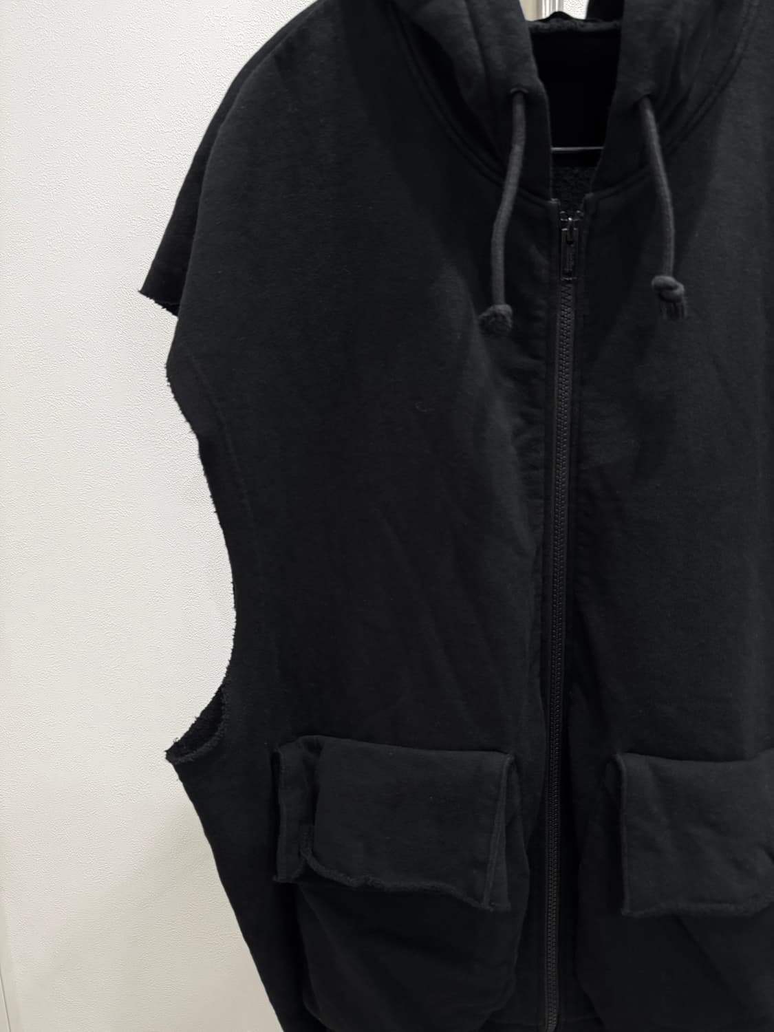 언더커버 22ss 백포켓 오버사이즈 후드 베스트 상품이미지2