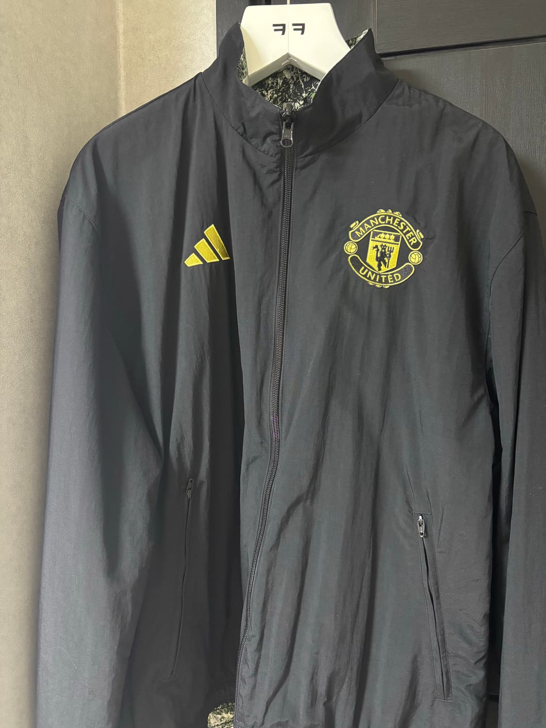 아디다스 맨유 바람막이 상품이미지2