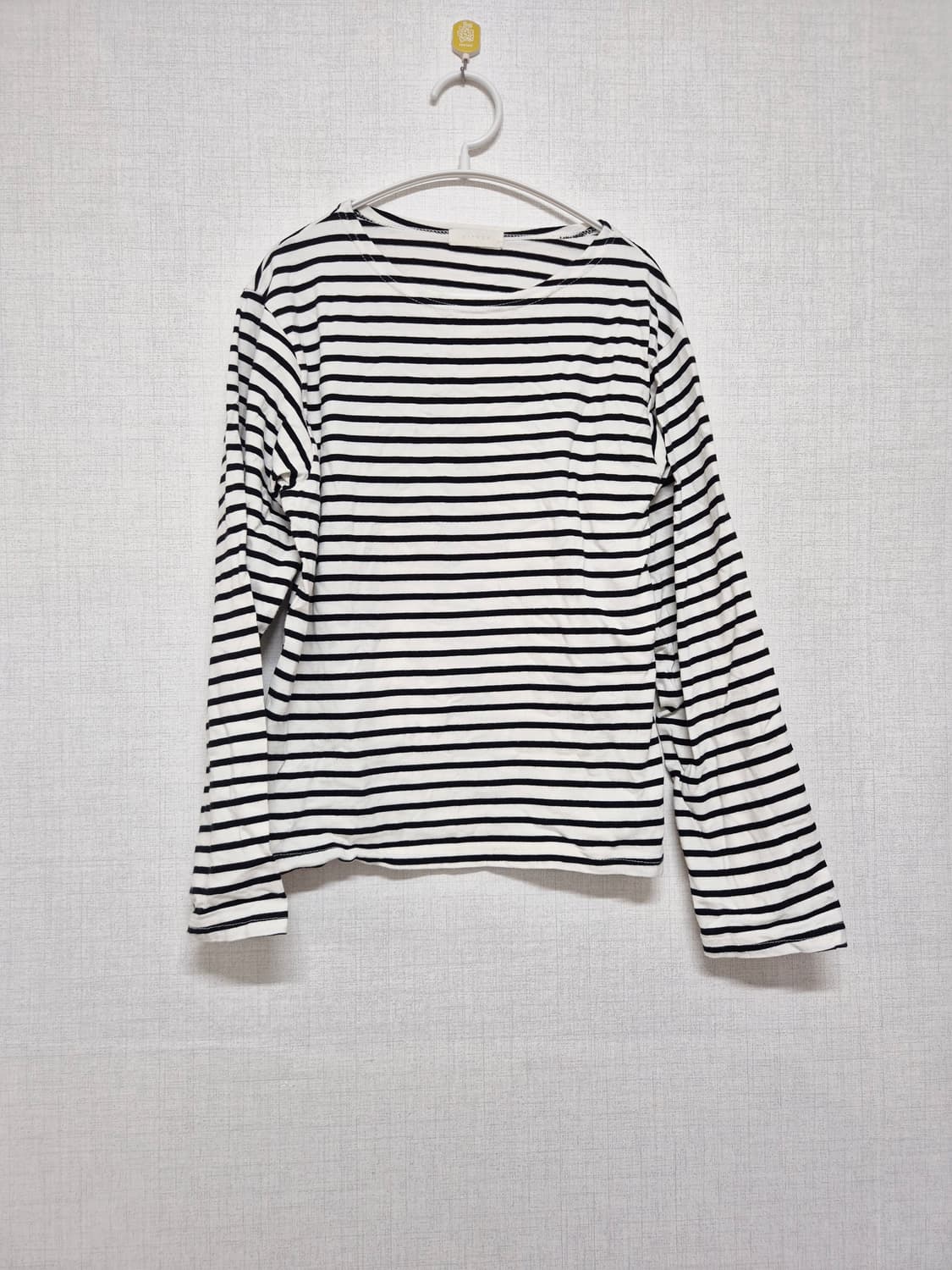 스트라이프 긴팔티셔츠 상품이미지1