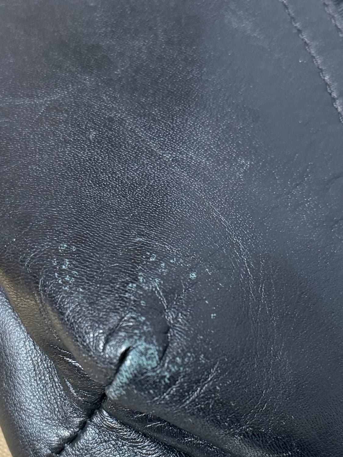 코치 갸루 블랙 숄더백 상품이미지3