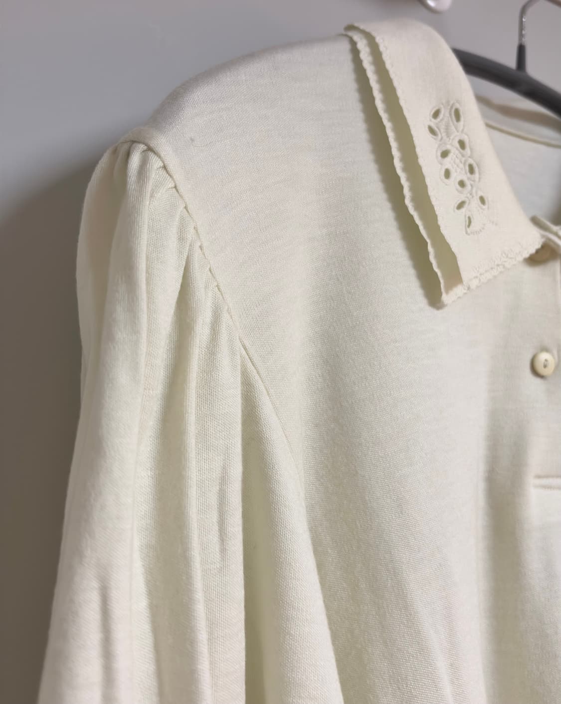 Cream Lace Collar Blouse 상품이미지4
