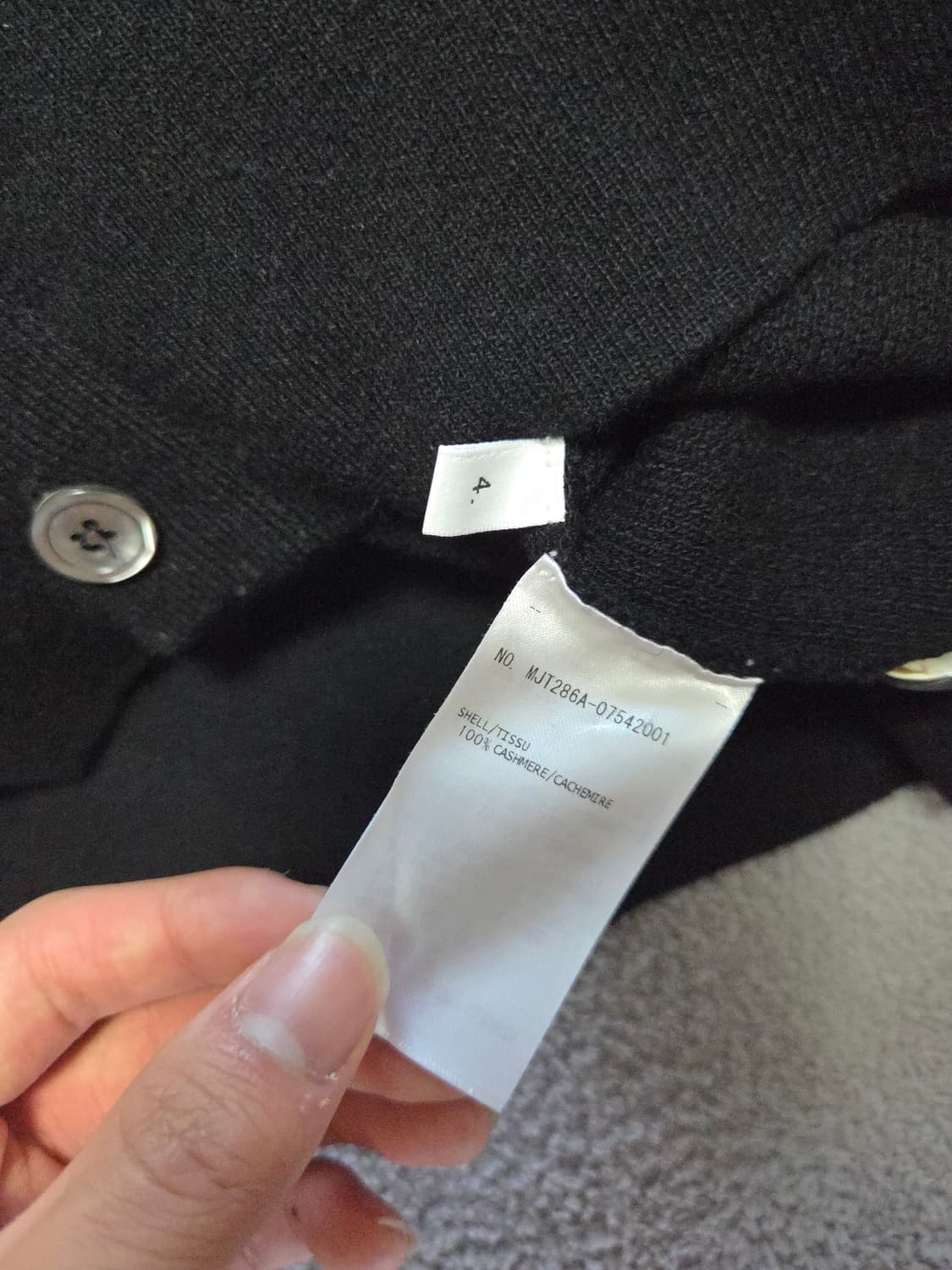 [정품/4사이즈] 톰브라운 캐시미어 니트 가디건 상품이미지4