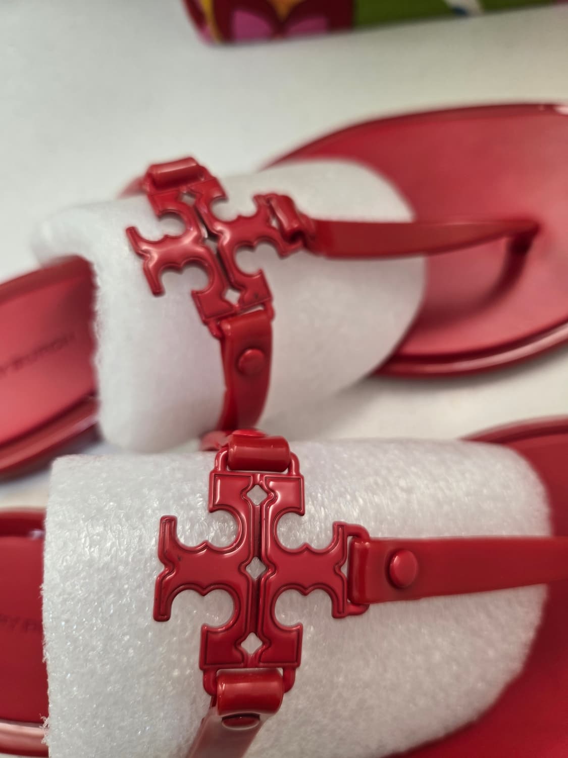 토리버치 레드 젤리 샌들 정품  미착용 새상품 가격인하 상품이미지5