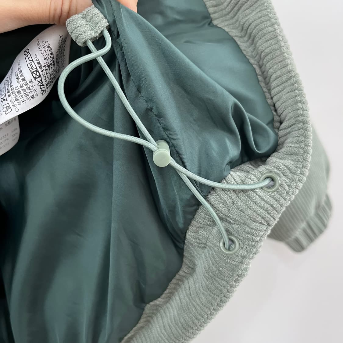 (수지 착용) 게스 코듀로이 골덴 푸퍼 하이넥 패딩 상품이미지6