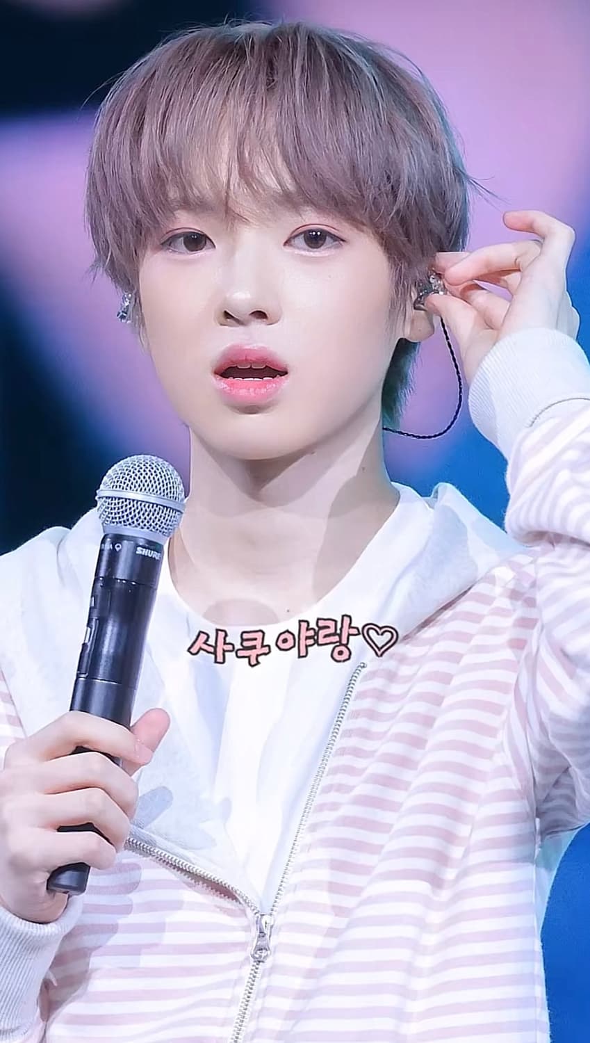 더뮤지엄비지터 후드집업 핑크 사쿠야,모카 착용 상품이미지2