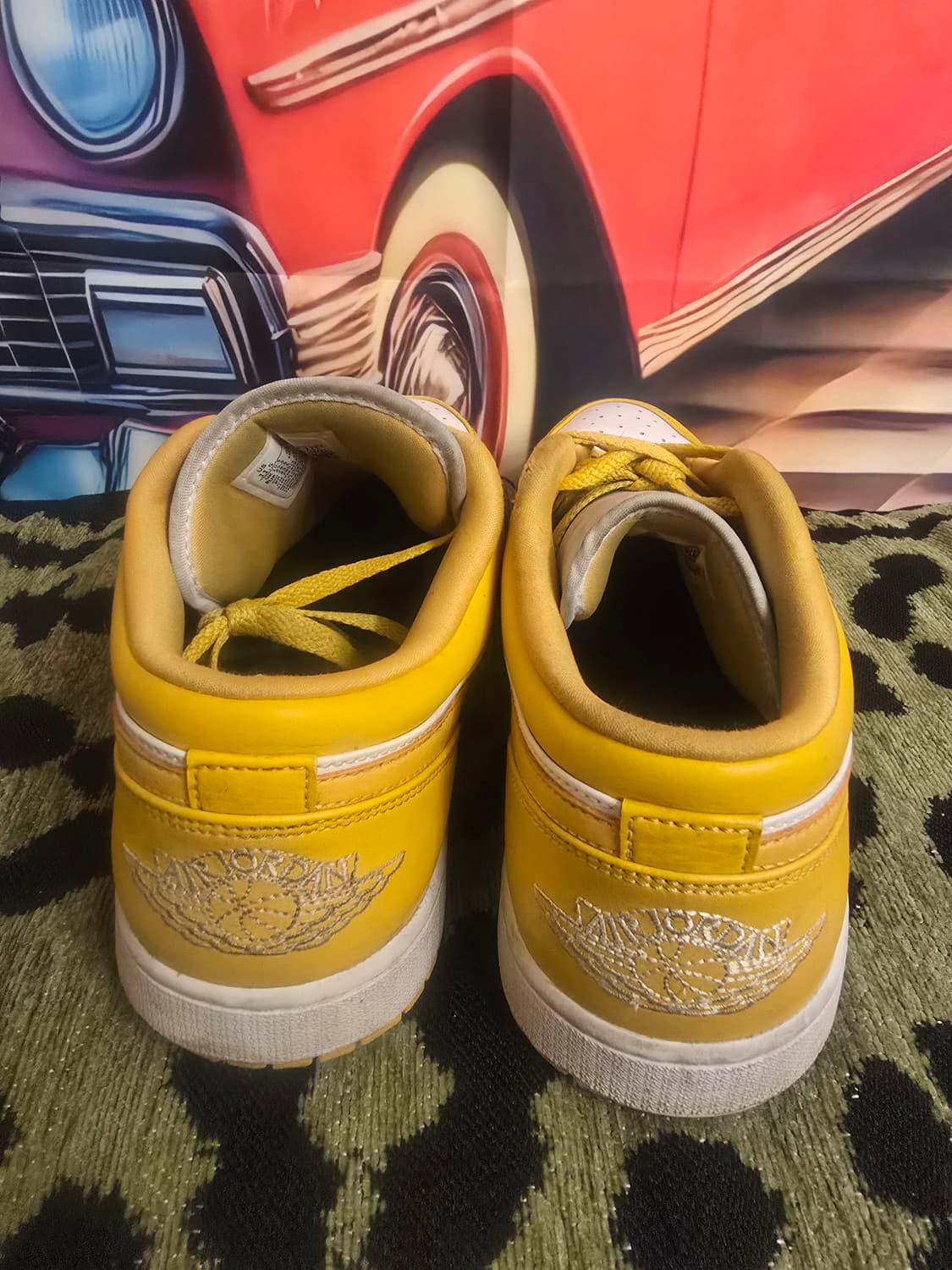 에어 조던 1 로우 폴른 (Air Jordan 1 Low Pollen)
 상품이미지4
