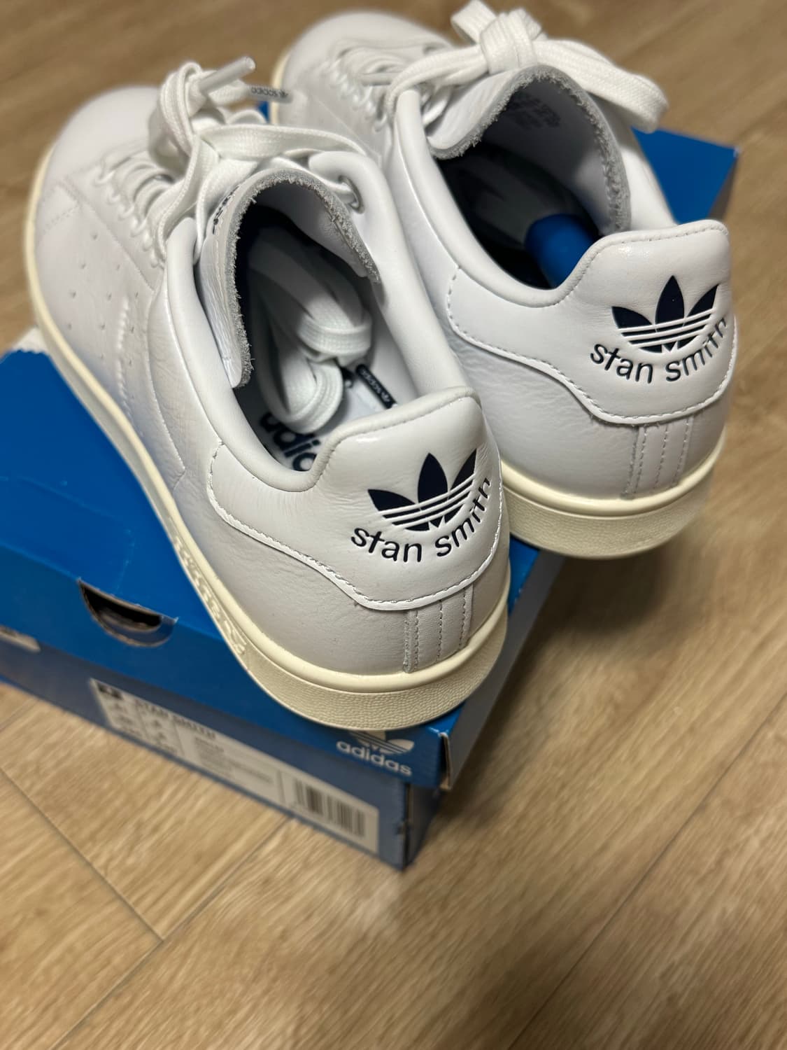 아디다스 스탠스미스 화이트 새상품 한정판 상품이미지4